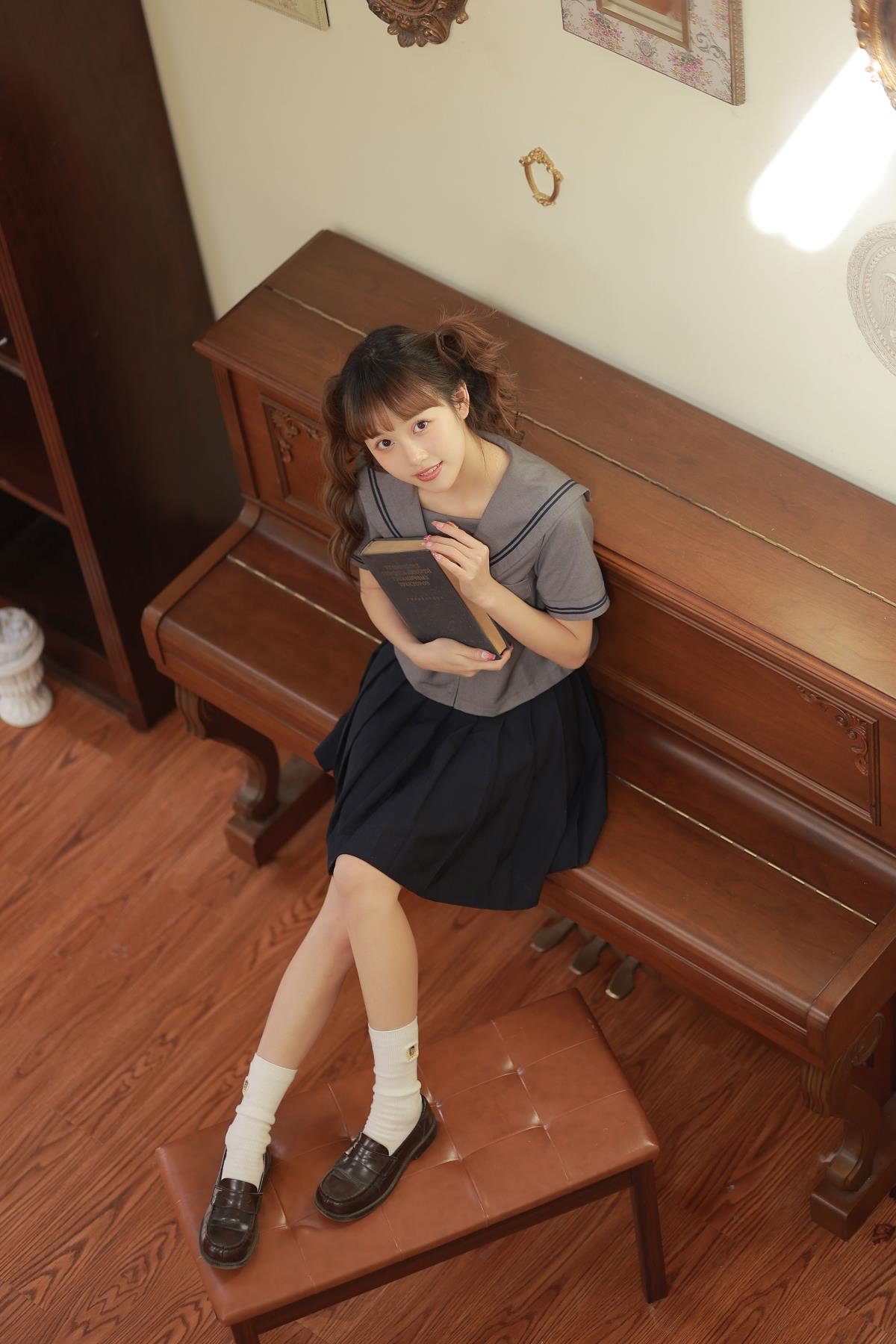 元气甜美少女与黑白琴键间的秘密<・)))><<插图2