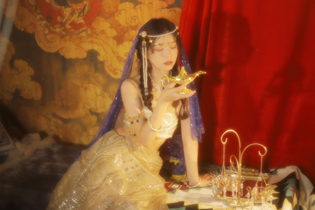 西域风情里，因你而欣喜的古装少女插图2