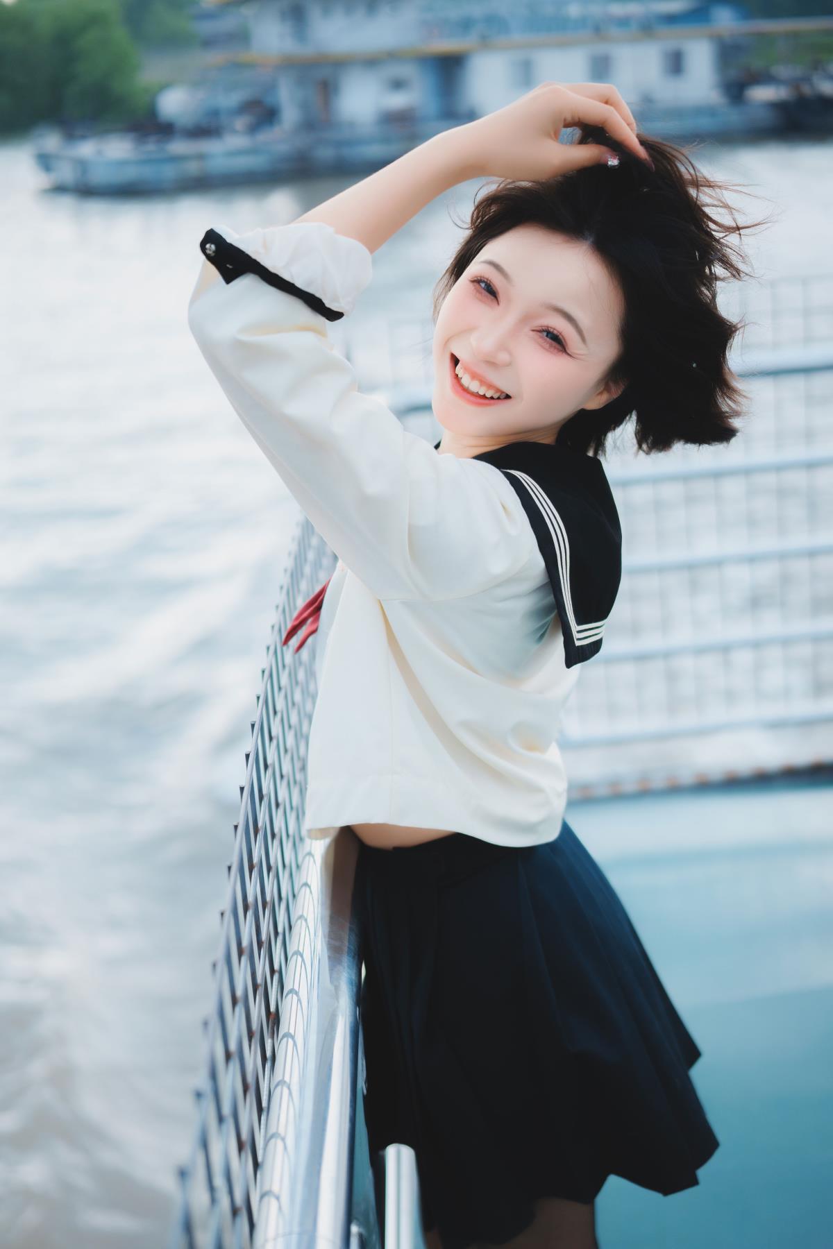 JK 少女水手服，共赴轮渡赏浪漫落日插图3