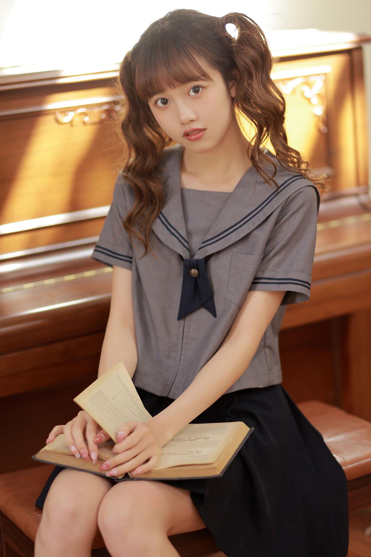 元气甜美少女与黑白琴键间的秘密<・)))><<插图