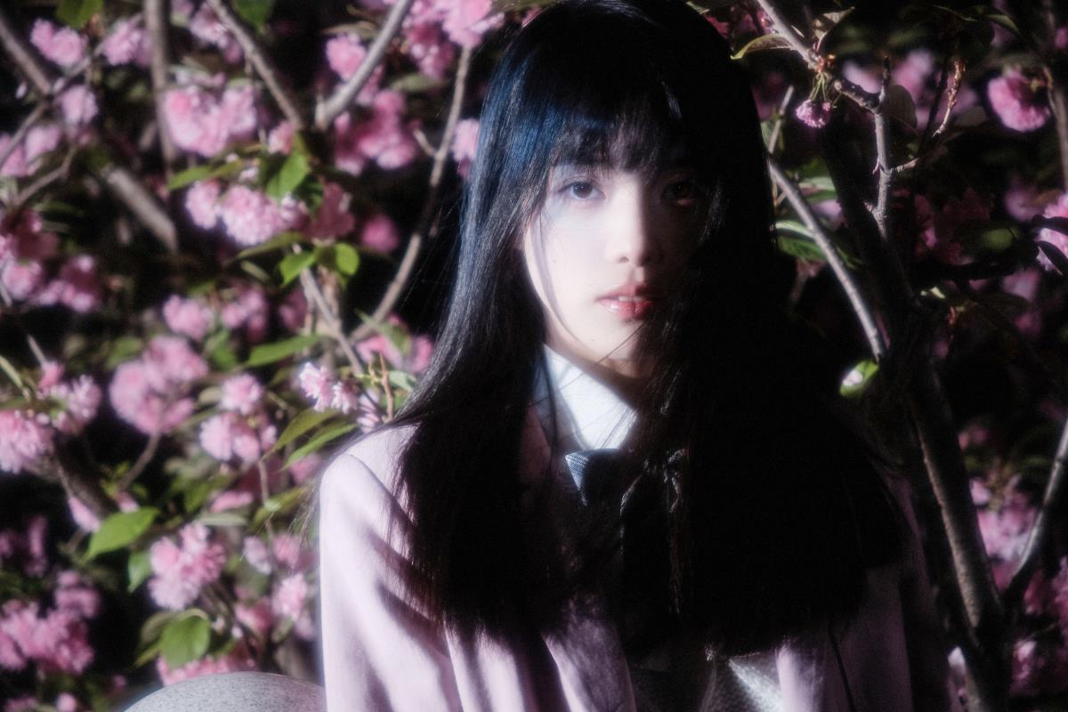 夜樱JK：春雨杏花下，黑长直邂逅樱花烂漫时