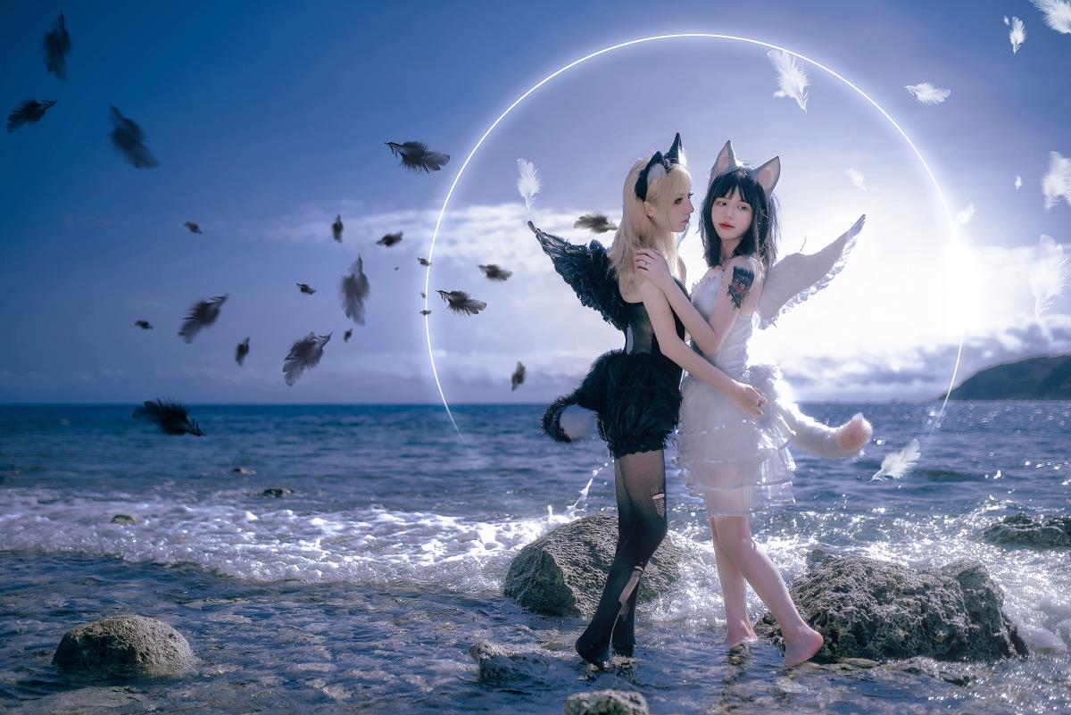《天使恶魔间：多巴胺囚牢里的闺蜜Cosplay，挣脱理智与对错的枷锁》