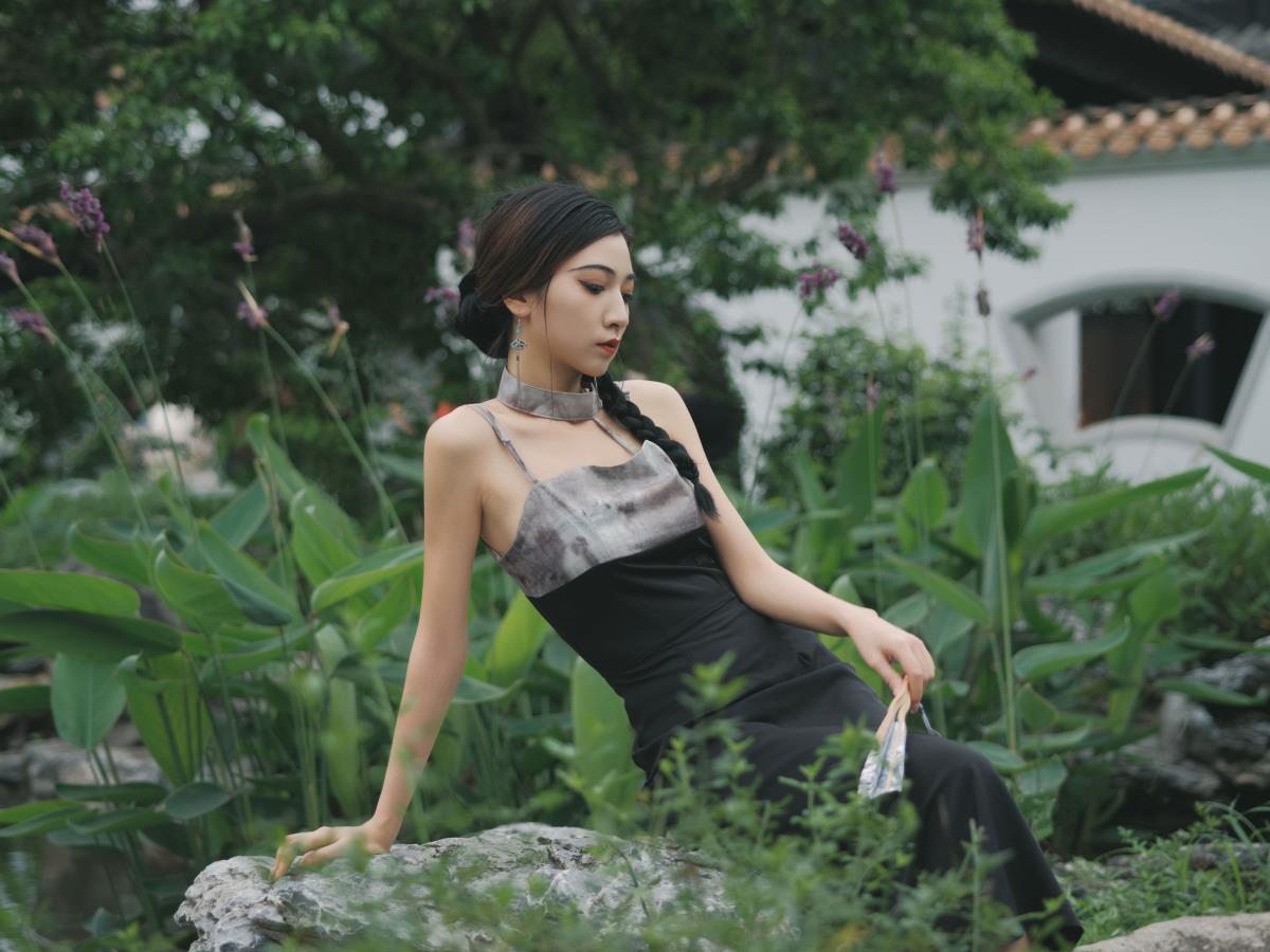 天青色下，我在等你，炊烟袅袅处，隔江千万里的江南诗意