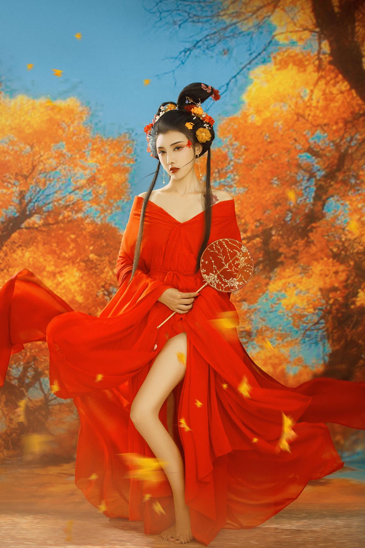 枫叶荻花秋瑟瑟，浔阳江头夜送客