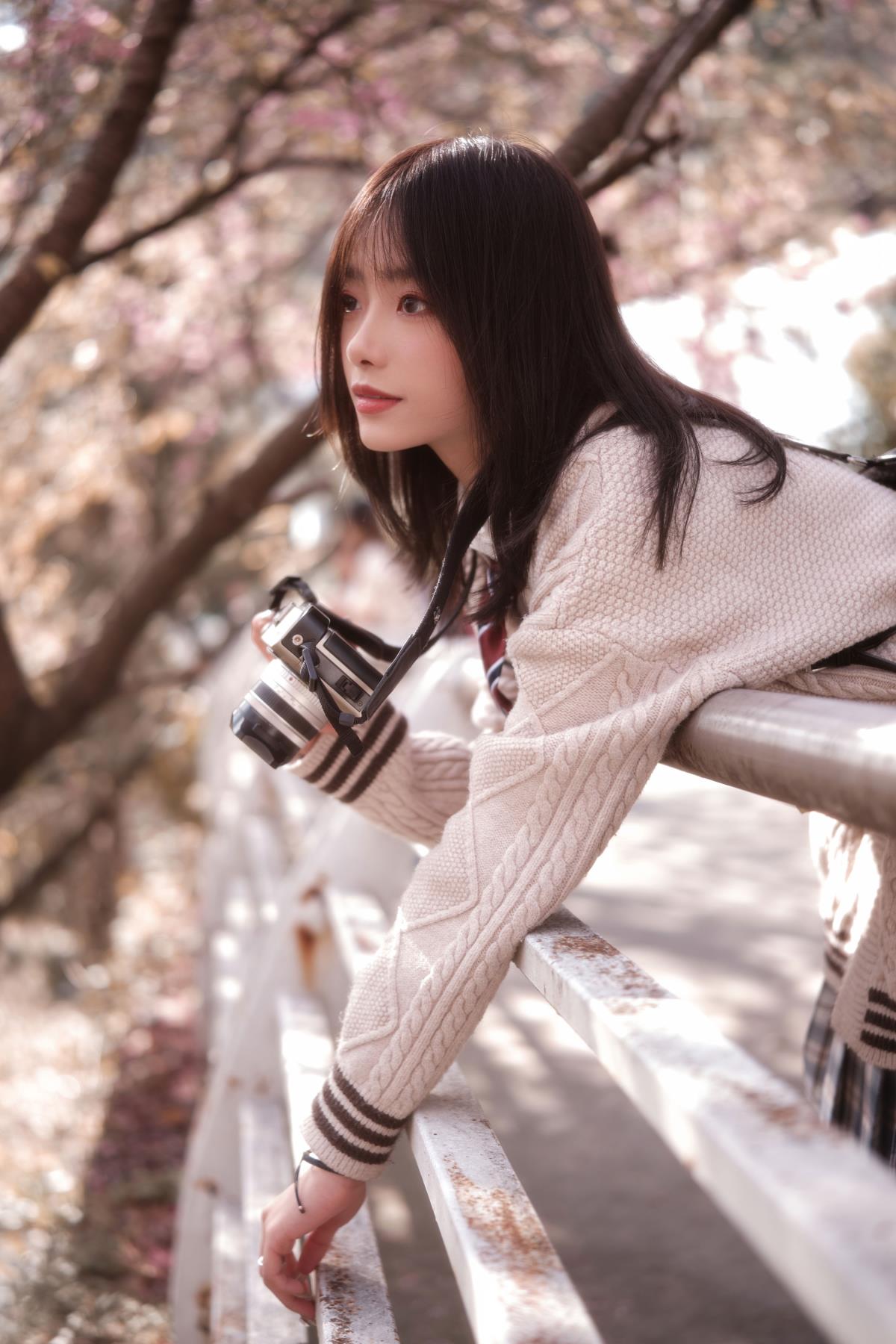 jk冬樱：日出盼念，愿美好皆随所愿绽如樱 jk冬樱：日出又盼，日落有念，可爱少女与樱花的美好祈愿