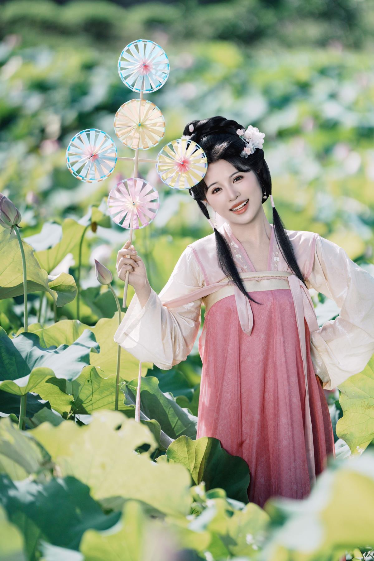 SONY A7C2 直出古风汉服清新人像：FL 滤镜与自动白平衡下的独特呈现