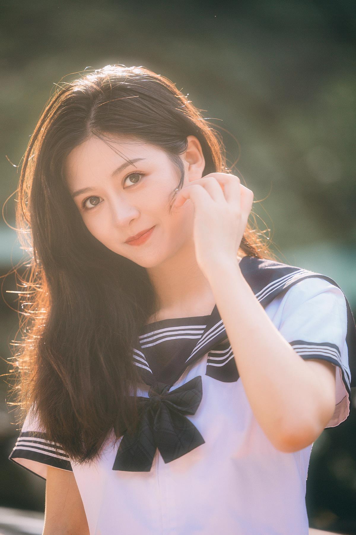 JK 与夏日的光影蝉鸣及溪间清新之美