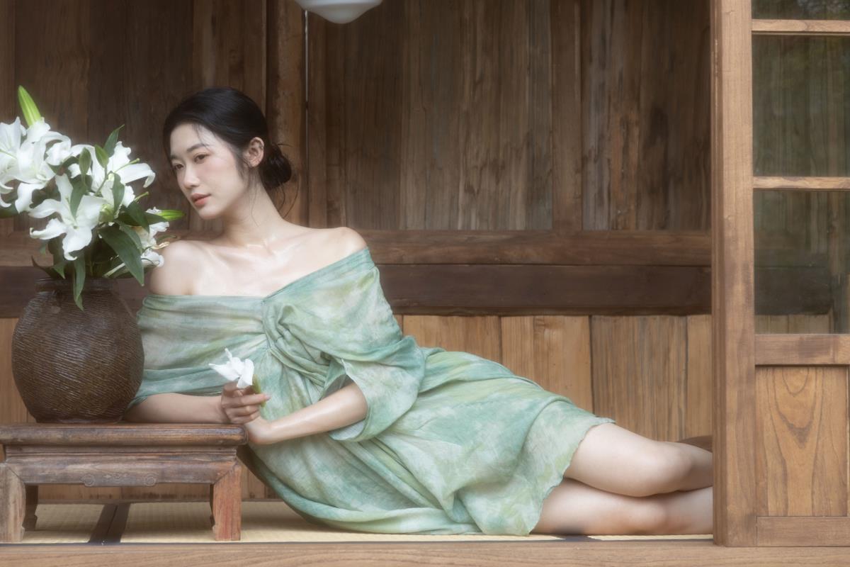 竹林少女间，邂逅新中式私房写真的中式氛围，薄纱轻舞