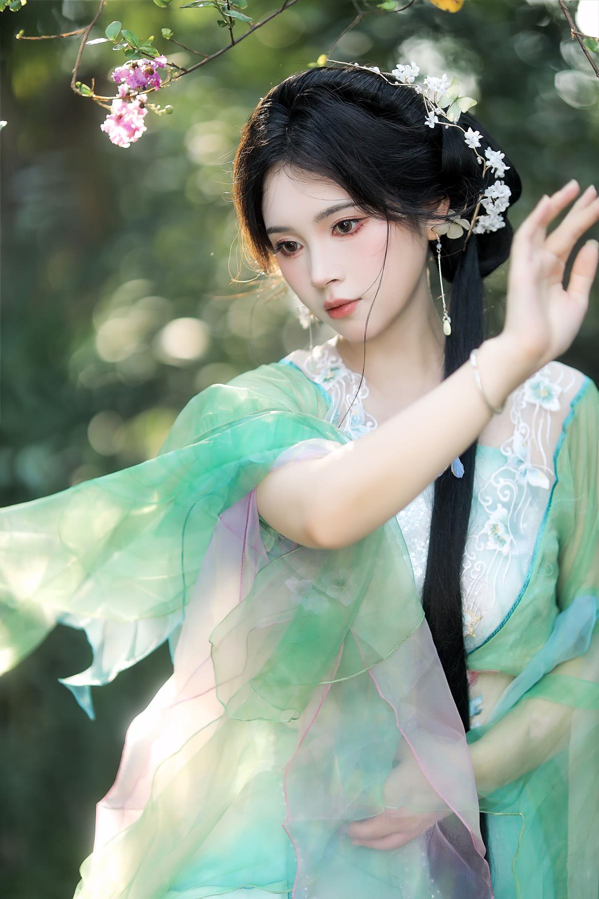 绿野仙踪：古典古风里的唯美汉服风情