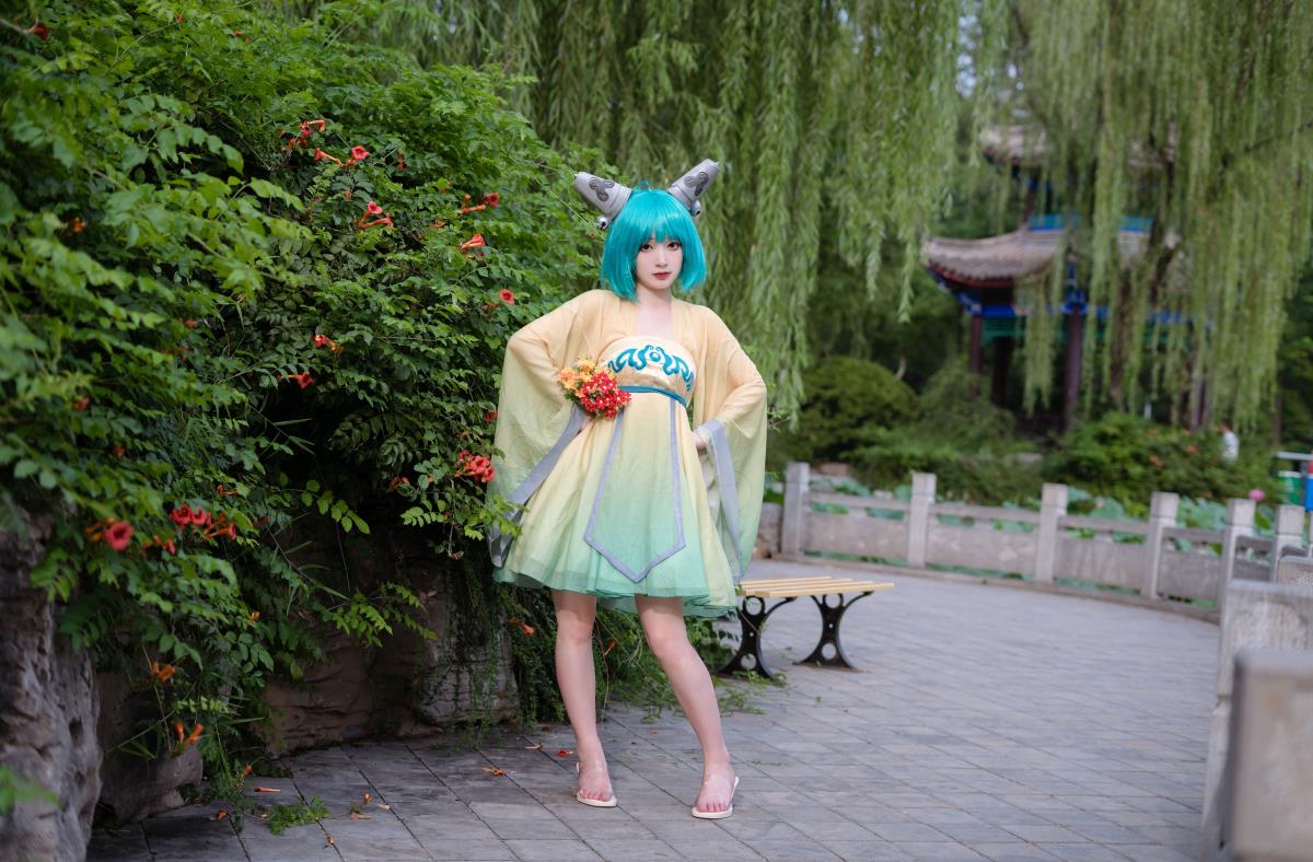 《可爱蔡文姬：王者中的灵动辅助，三国才女的梦幻演绎》