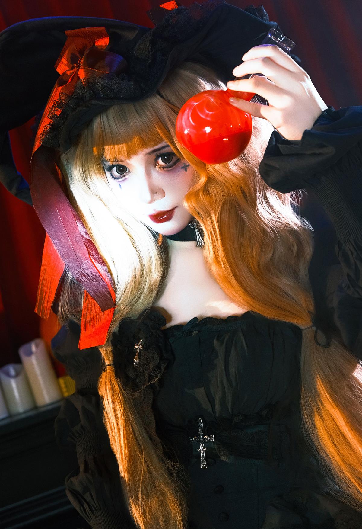 小女巫的魔法药水：将不听话的人化作南瓜灯，演绎惊艳 Cosplay