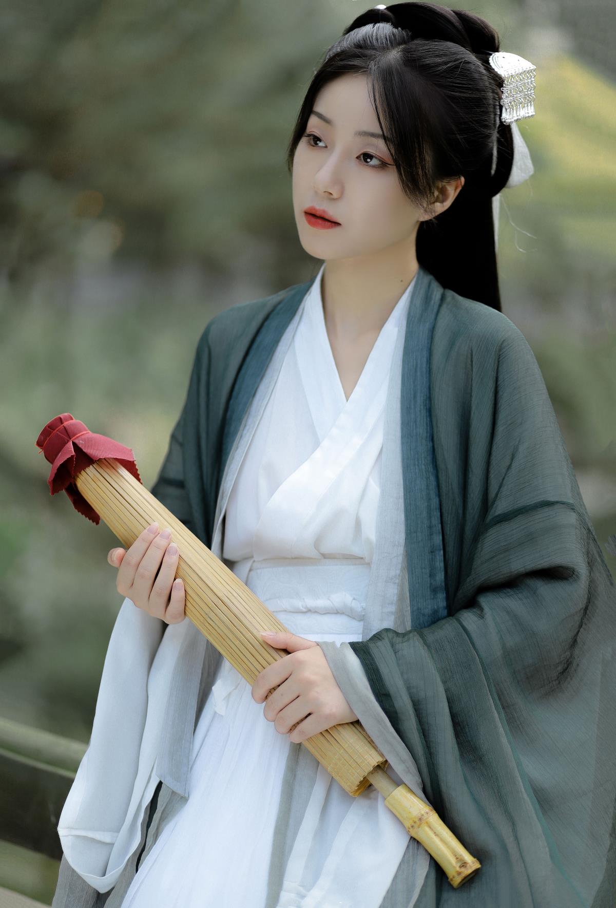 愿做人间逍遥客，自此江湖无故人