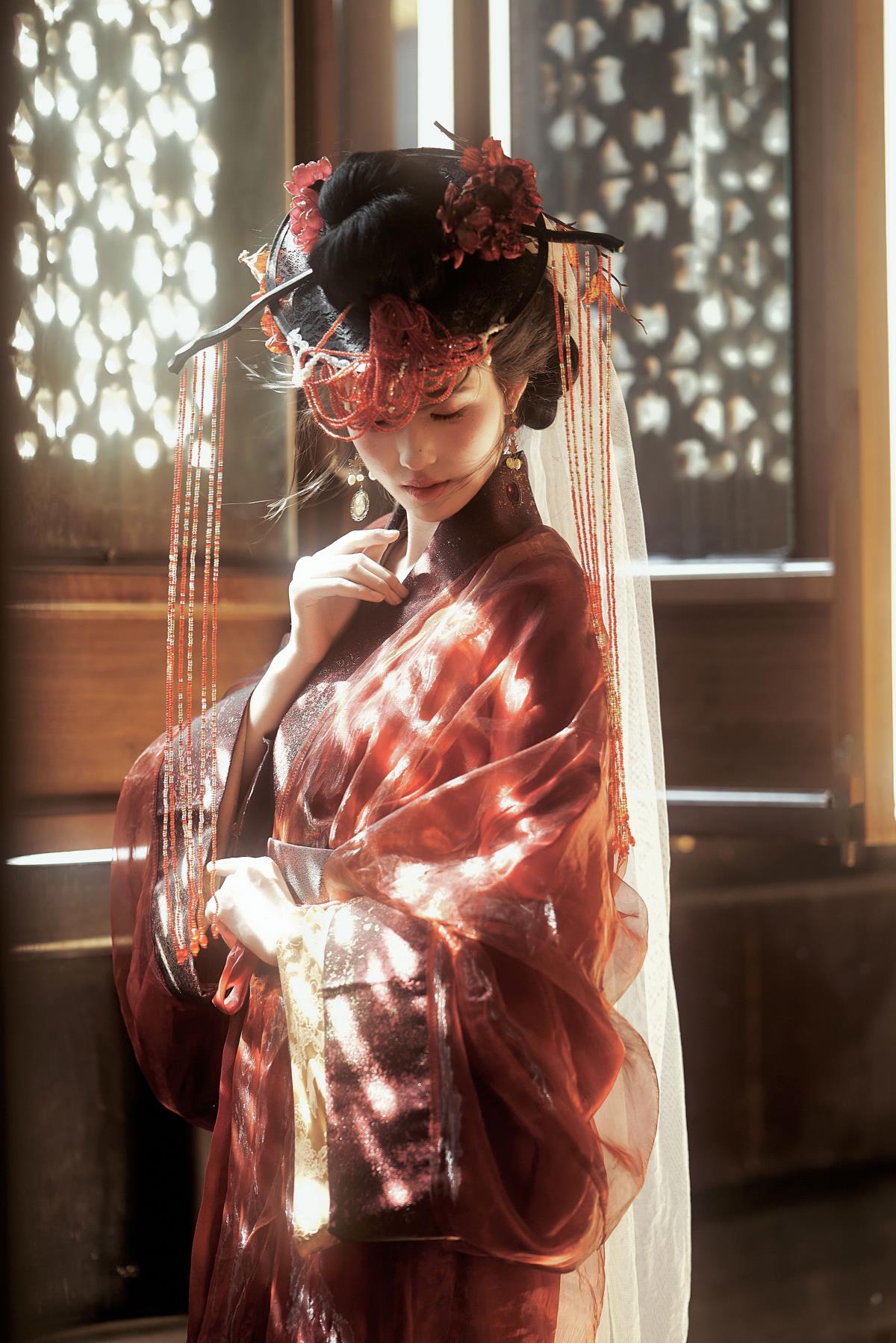 《阿若公主：罗汉寺中的古装古风意境之美》