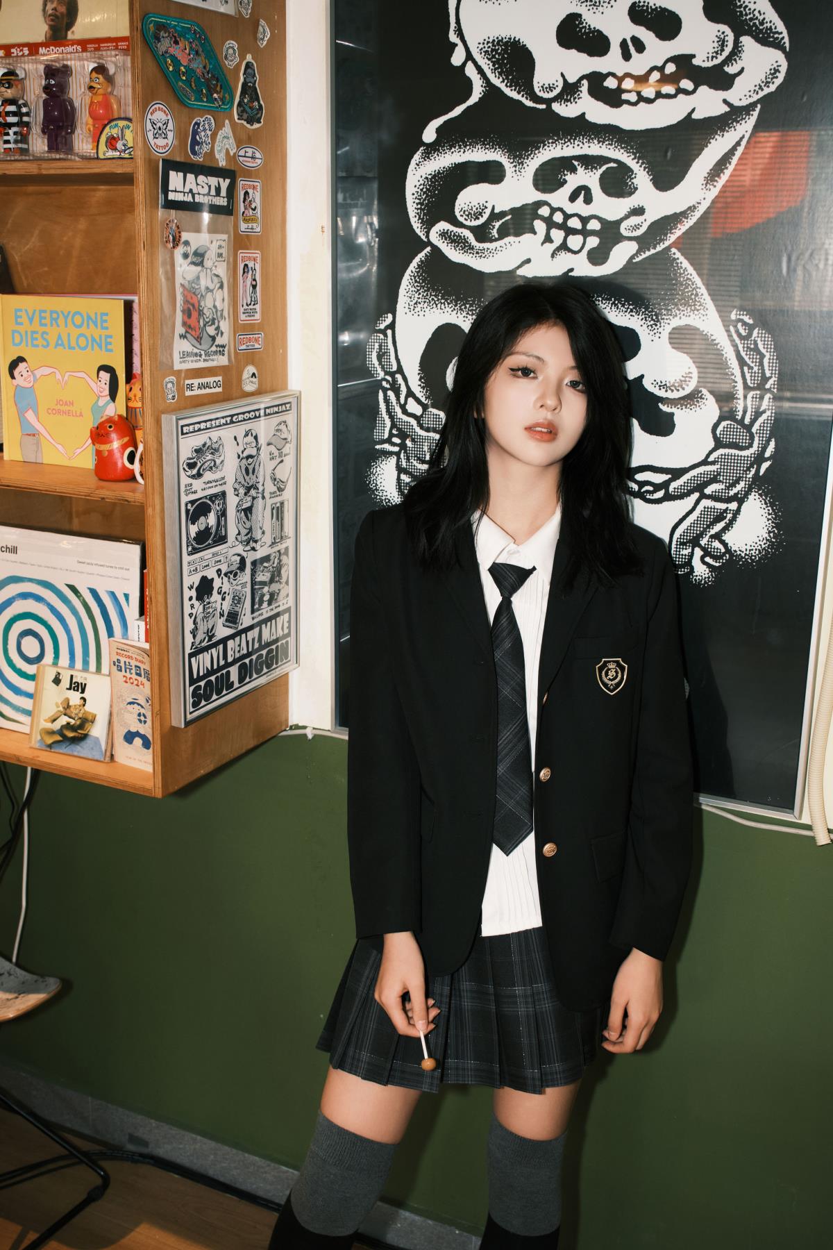 《不良学姐难追？且看JK校花以DJ震动DNA奏响独特乐章》