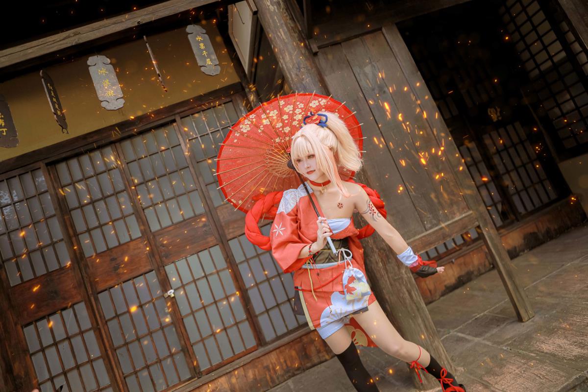 《原神宵宫 COS：和风逸韵，长野原的温柔呼唤》