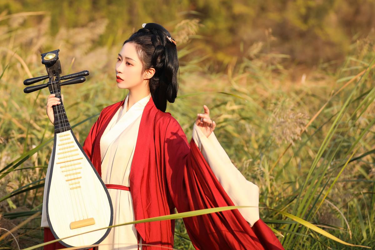 秋意：碧云天黄叶地间的禅意摇落