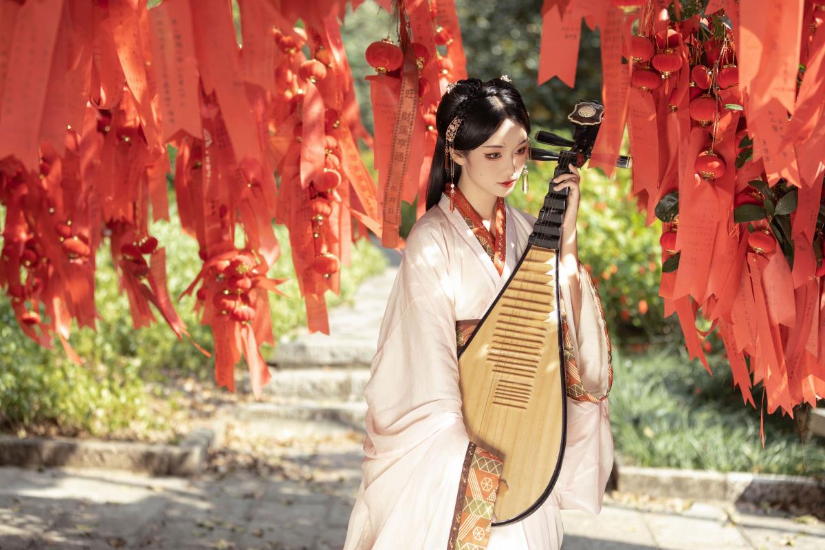 《负霜华三十载，于黑暗中踽踽独行，星辰开道，正义不朽》 或 《荆天棘地间，少女在战国的红色迷雾中追寻正义之光》 或 《古风战国，红愁之下的正义征途：负重、樊笼与星辰》 或 《于战国红愁中，少女负霜华三十载，穿越黑暗寻正义之光》 或 《红愁漫卷战国路，少女负重前行，正义如星辰照亮黑暗》 或 《古风战国，红愁里的正义追寻：雀入樊笼，莹莹踽踽，星辰引航》 或 《负霜华三十载，于战国红愁间，踏黑暗路，迎正义光》 或 《战国红愁下，少女在黑暗中莹莹独行，正义因星辰而不朽》 或 《古风少女，穿越战国红愁，负重三十载，为正义而前行》 或 《红愁笼罩战国，少女负重穿梭黑暗，正义在星辰指引下不朽》 或 《负霜华三十载，于红愁战国，黑暗中莹莹独行，正义终不朽》 或 《战国红愁间，少女负重前行，正义之光如星辰穿透黑暗》 或 《古风战国少女，于红愁中负重三十载，追正义之光，破黑暗樊笼》 或 《红愁漫溢战国，少女在黑暗中莹莹踽踽，正义随星辰闪耀》 或 《负霜华三十载，于战国红愁黑暗里，盼正义如星辰永照》 或 《古风战国，红愁下少女负重追寻正义，黑暗尽头星辰引航》 或 《红愁战国路，少女负重三十载，于黑暗中寻正义不朽之途》 或 《负霜华三十载，于红愁战国黑暗间，以正义之姿，向星辰前行》 或 《古风少女在战国红愁中，负重三十载，星辰开道正义不朽》 或 《红愁笼罩战国，少女负重穿越黑暗，正义因星辰而熠熠生辉》 或 《负霜华三十载，于战国红愁黑暗里，正义之路星辰相伴》 或 《古风战国，红愁之下少女负重寻正义，黑暗中星辰照亮前路》 或 《红愁战国，少女负重三十载于黑暗中，正义之光如星辰永恒》 或 《负霜华三十载，于红愁战国黑暗间，正义为星辰，照亮漫漫长路》 或 《古风少女，在战国红愁负重前行，正义如星辰驱散黑暗》 或 《红愁漫卷战国，少女负重穿梭黑暗，正义在星辰指引下绽放》 或 《负霜华三十载，于战国红愁黑暗中，以星辰为引，赴正义之约》 或 《古风战国少女，于红愁负重三十载，追正义之光，破黑暗迷障》 或 《红愁弥漫战国，少女在黑暗中莹莹独行，正义随星辰闪耀人间》 或 《负霜华三十载，于战国红愁黑暗里，盼正义似星辰璀璨永恒》 或 《古风战国，红愁下少女负重寻正义，黑暗尽头星辰照亮归途》 或 《红愁战国路，少女负重三十载，于黑暗中觅正义不朽光芒》 或 《负霜华三十载，于红愁战国黑暗间，以正义之剑，斩荆天棘地》 或 《古风少女在战国红愁中，负重三十载，星辰引航正义昭彰》 或 《红愁笼罩战国，少女负重穿越黑暗，正义因星辰而光芒万丈》 或 《负霜华三十载，于战国红愁黑暗里，正义之路星辰璀璨相伴》 或 《古风战国，红愁之下少女负重寻正义，黑暗中星辰点亮希望》 或 《红愁战国，少女负重三十载于黑暗中，正义之光如星辰永不灭》 或 《负霜华三十载，于红愁战国黑暗间，正义为舟，渡星辰之海》 或 《古风少女，在战国红愁负重前行，正义如星辰划破黑暗》 或 《红愁漫卷战国，少女负重穿梭黑暗，正义在星辰指引下破晓》 或 《负霜华三十载，于战国红愁黑暗中，以星辰之名，赴正义之途》 或 《古风战国少女，于红愁负重三十载，追正义之光，破黑暗枷锁》 或 《红愁弥漫战国，少女在黑暗中莹莹独行，正义随星辰闪耀天际》 或 《负霜华三十载，于战国红愁黑暗里，盼正义似星辰照亮乾坤》 或 《古风战国，红愁下少女负重寻正义，黑暗尽头星辰照亮前程》 或 《红愁战国路，少女负重三十载，于黑暗中寻正义不朽华章》 或 《负霜华三十载，于红愁战国黑暗间，以正义之笔，绘星辰画卷》 或 《古风少女在战国红愁中，负重三十载，星辰引航正义远航》 或 《红愁笼罩战国，少女负重穿越黑暗，正义因星辰而熠熠闪耀》 或 《负霜华三十载，于战国红愁黑暗里，正义之路星辰熠熠生辉》 或 《古风战国，红愁之下少女负重寻正义，黑暗中星辰点亮梦想》 或 《红愁战国，少女负重三十载于黑暗中，正义之光如星辰永耀世间》 或 《负霜华三十载，于红愁战国黑暗间，正义为风，拂星辰之辉》 或 《古风少女，在战国红愁负重前行，正义如星辰驱散阴霾》 或 《红愁漫卷战国，少女负重穿梭黑暗，正义在星辰指引下破晓而出》 或 《负霜华三十载，于战国红愁黑暗中，以星辰为翼，赴正义之约》 或 《古风战国少女，于红愁负重三十载，追正义之光，破黑暗迷局》 或 《红愁弥漫战国，少女在黑暗中莹莹独行，正义随星辰闪耀古今》 或 《负霜华三十载，于战国红愁黑暗里，盼正义似星辰照亮万世》 或 《古风战国，红愁下少女负重寻正义，黑暗尽头星辰照亮永恒》 或 《红愁战国路，少女负重三十载，于黑暗中寻正义不朽传奇》 或 《负霜华三十载，于红愁战国黑暗间，以正义之魂，铸星辰丰碑》 或 《古风少女在战国红愁中，负重三十载，星辰引航正义长歌》 或 《红愁笼罩战国，少女负重穿越黑暗，正义因星辰而光芒四射》 或 《负霜华三十载，于战国红愁黑暗里，正义之路星辰璀璨夺目》 或 《古风战国，红愁之下少女负重寻正义，黑暗中星辰点亮未来》 或 《红愁战国，少女负重三十载于黑暗中，正义之光如星辰永绽光芒》 或 《负霜华三十载，于红愁战国黑暗间，正义为火，燃星辰之焰》 或 《古风少女，在战国红愁负重前行，正义如星辰划破夜空》 或 《红愁漫卷战国，少女负重穿梭黑暗，正义在星辰指引下光芒万丈》 或 《负霜华三十载，于战国红愁黑暗中，以星辰之力，赴正义之征》 或 《古风战国少女，于红愁负重三十载，追正义之光，破黑暗囚牢》 或 《红愁弥漫战国，少女在黑暗中莹莹独行，正义随星辰闪耀千秋》 或 《负霜华三十载，于战国红愁黑暗里，盼正义似星辰照亮万代》 或 《古风战国，红愁下少女负重寻正义，黑暗尽头星辰照亮永世》 或 《红愁战国路，少女负重三十载，于黑暗中寻正义不朽史诗》 或 《负霜华三十载，于红愁战国黑暗间，以正义之心，拥星辰之辉》 或 《古风少女在战国红愁中，负重三十载，星辰引航正义长流》 或 《红愁笼罩战国，少女负重穿越黑暗，正义因星辰而熠熠永恒》 或 《负霜华三十载，于战国红愁黑暗里，正义之路星辰璀璨无尽》 或 《古风战国，红愁之下少女负重寻正义，黑暗中星辰点亮苍穹》 或 《红愁战国，少女负重三十载于黑暗中，正义之光如星辰永耀苍穹》 或 《负霜华三十载，于红愁战国黑暗间，正义为云，托星辰之梦》 或 《古风少女，在战国红愁负重前行，正义如星辰照亮宇宙》 或 《红愁漫卷战国，少女负重穿梭黑暗，正义在星辰指引下光芒永恒》 或 《负霜华三十载，于战国红愁黑暗中，以星辰之愿，赴正义之程》 或 《古风战国少女，于红愁负重三十载，追正义之光，破黑暗迷津》 或 《红愁弥漫战国，少女在黑暗中莹莹独行，正义随星辰闪耀星河》 或 《负霜华三十载，于战国红愁黑暗里，盼正义似星辰照亮银河》 或 《古风战国，红愁下少女负重寻正义，黑暗尽头星辰照亮星河》 或 《红愁战国路，少女负重三十载，于黑暗中寻正义不朽星河传奇》 或 《负霜华三十载，于红愁战国黑暗间，以正义之身，融星辰之辉》 或 《古风少女在战国红愁中，负重三十载，星辰引航正义星河之旅》 或 《红愁笼罩战国期间，少女负重穿越黑暗，正义因星辰而熠熠星河》 或 《负霜华三十载，于战国红愁黑暗里，正义之路星辰璀璨星河间》 或 《古风战国，红愁之下少女负重寻正义，黑暗中星辰点亮星河之梦》 或 《红愁战国，少女负重三十载于黑暗中，正义之光如星辰永耀星河》 或 《负霜华三十载，于红愁战国黑暗间，正义为浪，涌星辰之芒》 或 《古风少女，在战国红愁负重前行，正义如星辰划破星河》 或 《红愁漫卷战国，少女负重穿梭黑暗，正义在星辰指引下光芒星河》 或 《负霜华三十载，于战国红愁黑暗中，以星辰之航，赴正义之河》 或 《古风战国少女，于红愁负重三十载，追正义之光，破黑暗星河迷雾》 或 《红愁弥漫战国，少女在黑暗中莹莹独行，正义随星辰闪耀星河两岸》 或 《负霜华三十载，于战国红愁黑暗里，盼正义似星辰照亮星河两岸》 或 《古风战国，红愁下少女负重寻正义，黑暗尽头星辰照亮星河两岸》 或 《红愁战国路，少女负重三十载，于黑暗中寻正义不朽星河史诗》 或 《负霜华三十载，于红愁战国黑暗间，以正义之魂，拥星辰之辉于星河》 或 《古风少女在战国红愁中，负重三十载，星辰引航正义星河长流》 或 《红愁笼罩战国，少女负重穿越黑暗，正义因星辰而熠熠星河永恒》 或 《负霜华三十载，于战国红愁黑暗里，正义之路星辰璀璨星河无尽》 或 《古风战国，红愁之下少女负重寻正义，黑暗中星辰点亮星河苍穹》 或 《红愁战国，少女负重三十载于黑暗中，正义之光如星辰永耀星河苍穹》 或 《负霜华三十载，于红愁战国黑暗间，正义为云，托星辰之梦于星河》 或 《古风少女，在战国红愁负重前行，正义如星辰照亮星河宇宙》 或 《红愁漫卷战国，少女负重穿梭黑暗，正义在星辰指引下光芒星河永恒》 或 《负霜华三十载，于战国红愁黑暗中，以星辰之愿，赴正义之程于星河》 或 《古风战国少女，于红愁负重三十载，追正义之光，破黑暗星河迷津》 或 《红愁弥漫战国，少女在黑暗中莹莹独行，正义随星辰闪耀星河岁月》 或 《负霜华三十载，于战国红愁黑暗里，盼正义似星辰照亮星河岁月》 或 《古风战国，红愁下少女负重寻正义，黑暗尽头星辰照亮星河岁月》 或 《红愁战国路，少女负重三十载，于黑暗中寻正义不朽星河岁月传奇》 或 《负霜华三十载，于红愁战国黑暗间，以正义之身，融星辰之辉于星河岁月》 或 《古风少女在战国红愁中，负重三十载，星辰引航正义星河岁月之旅》 或 《红愁笼罩战国期间，少女负重穿越黑暗，正义因星辰而熠熠星河岁月》 或 《负霜华三十载，于战国红愁黑暗里，正义之路星辰璀璨星河岁月间》 或 《古风战国，红愁之下少女负重寻正义，黑暗中星辰点亮星河岁月之梦》 或 《红愁战国，少女负重三十载于黑暗中，正义之光如星辰永耀星河岁月》 或 《负霜华三十载，于红愁战国黑暗间，正义为浪，涌星辰之芒于星河岁月》 或 《古风少女，在战国红愁负重前行，正义如星辰划破星河岁月》 或 《红愁漫卷战国，少女负重穿梭黑暗，正义在星辰指引下光芒星河岁月》 或 《负霜华三十载，于战国红愁黑暗中，以星辰之航，赴正义之河于星河岁月》 或 《古风战国少女，于红愁负重三十载，追正义之光，破黑暗星河岁月迷雾》 或 《红愁弥漫战国，少女在黑暗中莹莹独行，正义随星辰闪耀星河岁月两岸》 或 《负霜华三十载，于战国红愁黑暗里，盼正义似星辰照亮星河岁月两岸》 或 《古风战国，红愁下少女负重寻正义，黑暗尽头星辰照亮星河岁月两岸》 或 《红愁战国路，少女负重三十载，于黑暗中寻正义不朽星河岁月史诗》 或 《负霜华三十载，于红愁战国黑暗间，以正义之魂，拥星辰之辉于星河岁月》 或 《古风少女在战国红愁中，负重三十载，星辰引航正义星河岁月长流》 或 《红愁笼罩战国，少女负重穿越黑暗，正义因星辰而熠熠星河岁月永恒》 或 《负霜华三十载，于战国红愁黑暗里，正义之路星辰璀璨星河岁月无尽》 或 《古风战国，红愁之下少女负重寻正义，黑暗中星辰点亮星河岁月苍穹》 或 《红愁战国，少女负重三十载于黑暗中，正义之光如星辰永耀星河岁月苍穹》 或 《负霜华三十载，于红愁战国黑暗间，正义为云，托星辰之梦于星河岁月》 或 《古风少女，在战国红愁负重前行，正义如星辰照亮星河岁月宇宙》 或 《红愁漫卷战国，少女负重穿梭黑暗，正义在星辰指引下光芒星河岁月永恒》 或 《负霜华三十载，于战国红愁黑暗中，以星辰之愿，赴正义之程于星河岁月》 或 《古风战国少女，于红愁负重三十载，追正义之光，破黑暗星河岁月迷津》 或 《红愁弥漫战国，少女在黑暗中莹莹独行，正义随星辰闪耀星河岁月时光》 或 《负霜华三十载，于战国红愁黑暗里，盼正义似星辰照亮星河岁月时光》 或 《古风战国，红愁下少女负重寻正义，黑暗尽头星辰照亮星河岁月时光》 或 《红愁战国路，少女负重三十载，于黑暗中寻正义不朽星河岁月时光传奇》 或 《负霜华三十载，于红愁战国黑暗间，以正义之身，融星辰之辉于星河岁月时光》 或 《古风少女在战国红愁中，负重三十载，星辰引航正义星河岁月时光之旅》 或 《红愁笼罩战国期间，少女负重穿越黑暗，正义因星辰而熠熠星河岁月时光》 或 《负霜华三十载，于战国红愁黑暗里，正义之路星辰璀璨星河岁月时光间》 或 《古风战国，红愁之下少女负重寻正义，黑暗中星辰点亮星河岁月时光之梦》 或 《红愁战国，少女负重三十载于黑暗中，正义之光如星辰永耀星河岁月时光》 或 《负霜华三十载，于红愁战国黑暗间，正义为浪，涌星辰之芒于星河岁月时光》 或 《古风少女，在战国红愁负重前行，正义如星辰划破星河岁月时光》 或 《红愁漫卷战国，少女负重穿梭黑暗，正义在星辰指引下光芒星河岁月时光》 或 《负霜华三十载，于战国红愁黑暗中，以星辰之航，赴正义之河于星河岁月时光》 或 《古风战国少女，于红愁负重三十载，追正义之光，破黑暗星河岁月时光迷雾》 或 《红愁弥漫战国，少女在黑暗中莹莹独行，正义随星辰闪耀星河岁月时光两岸》 或 《负霜华三十载，于战国红愁黑暗里，盼