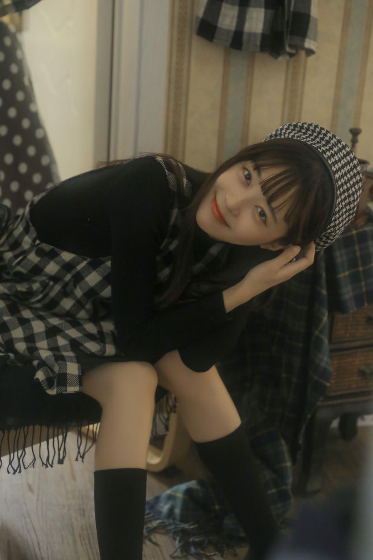 《倒数时光里，对甜美的姐姐无尽思念》 解析：将提取的关键信息“倒数”“姐姐”“甜美”“思念”等进行组合，形成一个表达在特定情境下对姐姐充满思念之情且富有文艺感的标题。 你可根据实际需求修改调整，或者告诉我更具体的要求，比如标题的字数范围等，以便我为你生成更符合心意的内容。