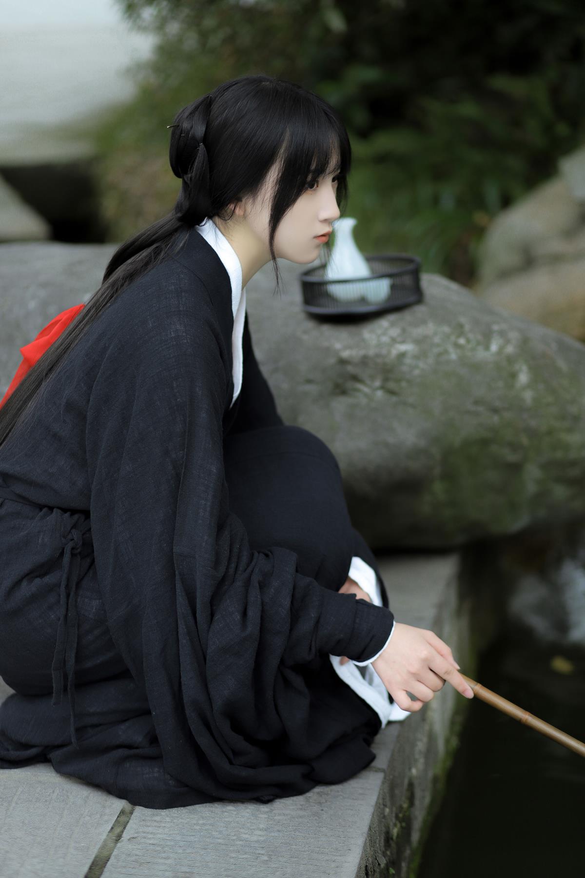 《古装唯美意境：细雨斜风，人间清欢》 或 《古装清冷意境：雪沫乳花，蓼茸蒿笋间的清欢》 或 《细雨斜风晓寒时，古装下的唯美清欢》 或 《雪沫乳花午盏间，寻古装清冷之清欢意境》 或 《蓼茸蒿笋春盘中，古装展现的清欢与唯美意境》 或 《唯美古装：在细雨斜风里品味人间清欢》 或 《清冷古装：于雪沫乳花中感受清欢意境》 或 《细雨斜风作晓寒，古装里的清欢与淡烟疏柳》 或 《雪沫乳花浮午盏，古装描绘的清冷清欢画卷》 或 《蓼茸蒿笋试春盘，领略古装中的清欢唯美意境》