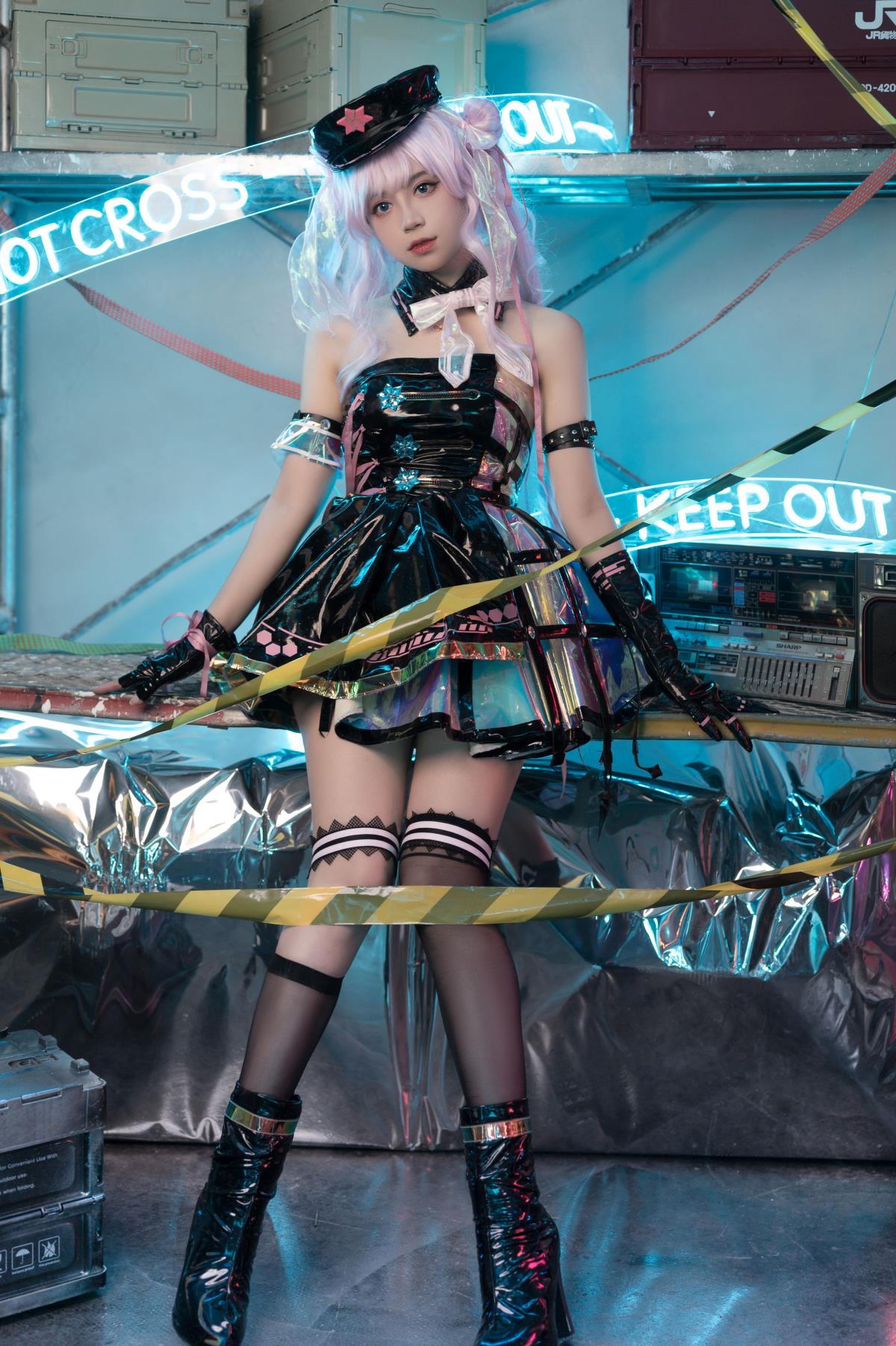 器械偶像与朋克风格：敢充电吗？开启新世界