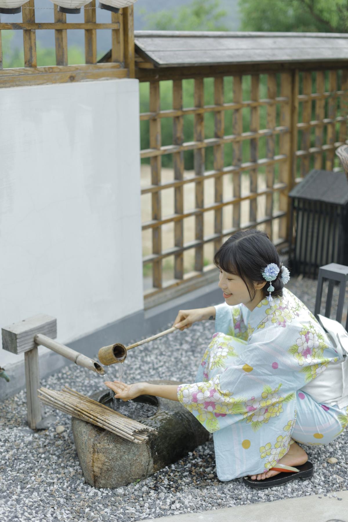 竹取亭：愿日子如熹光，温柔又安详，只生欢喜不生愁