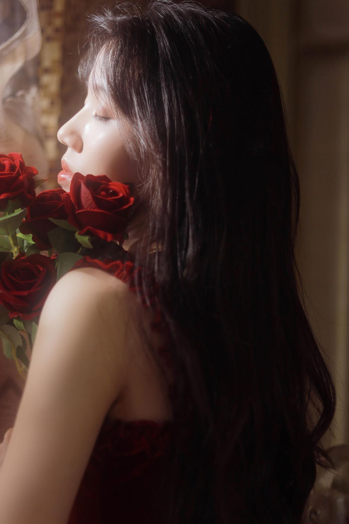 复刻时光，赴温柔之约，邂逅玫瑰与美人的浪漫