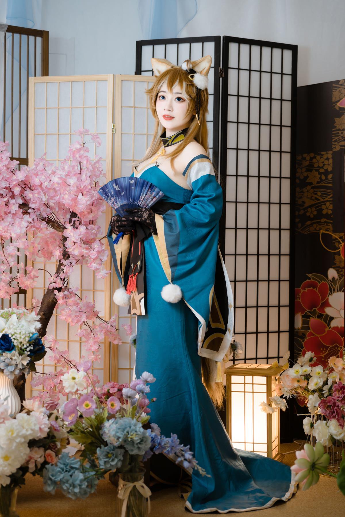 希娜小姐的旗袍Cosplay：演绎别样风情