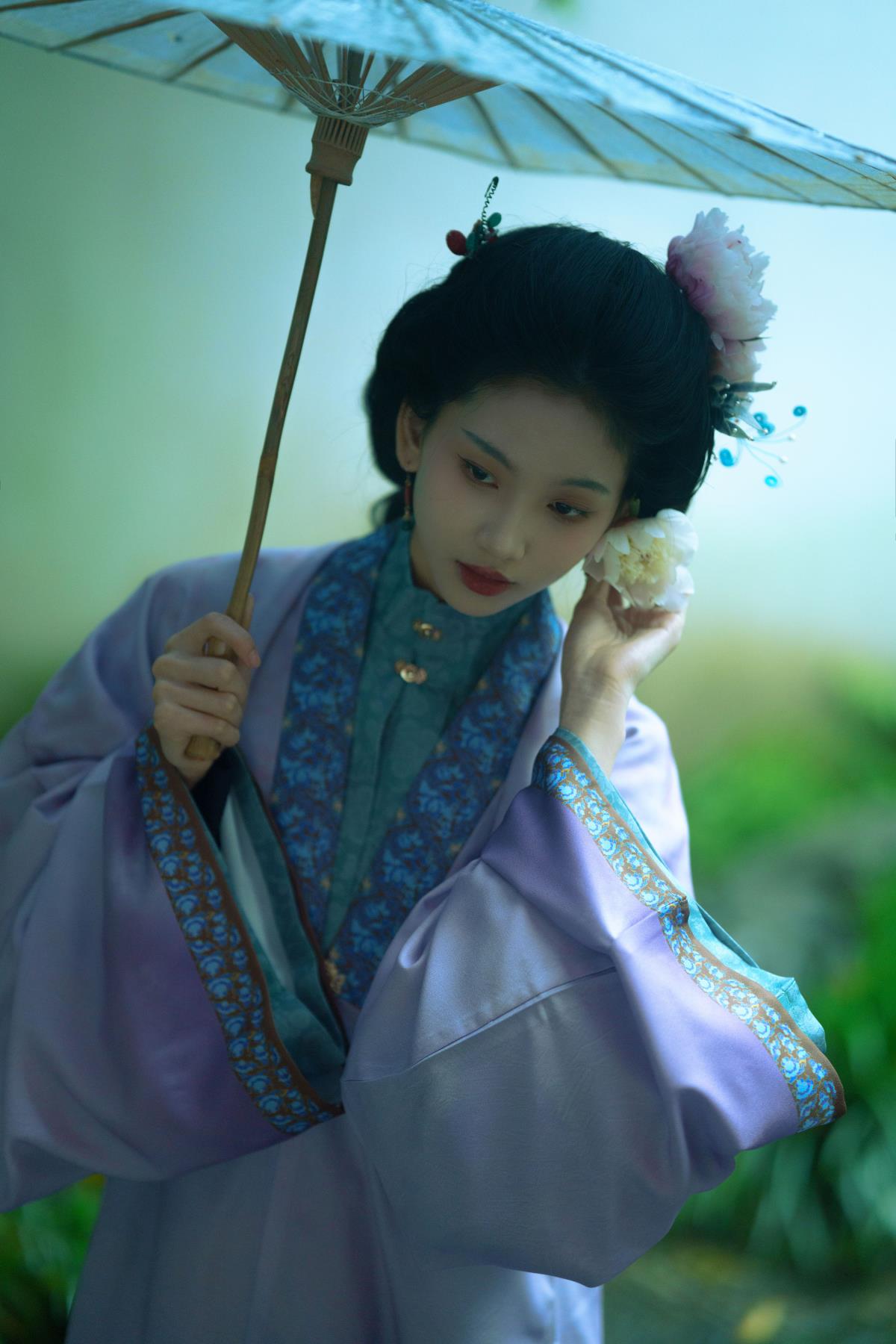 暮云合璧下的暗调园林光影：古风意境与线上课打光案例