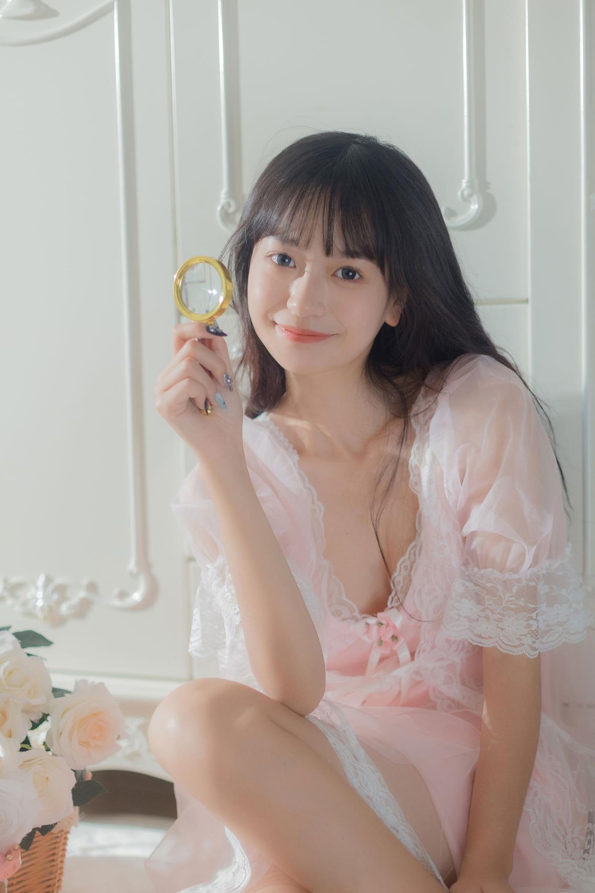 《粉漾夏日，邂逅多汁水蜜桃般的自己》