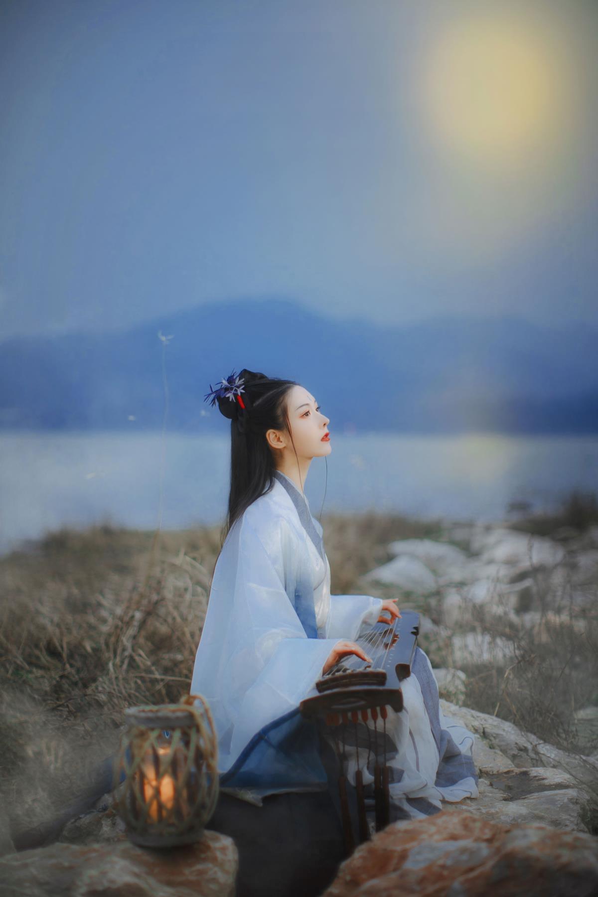 海底月与心上人：古装唯美意境情韵