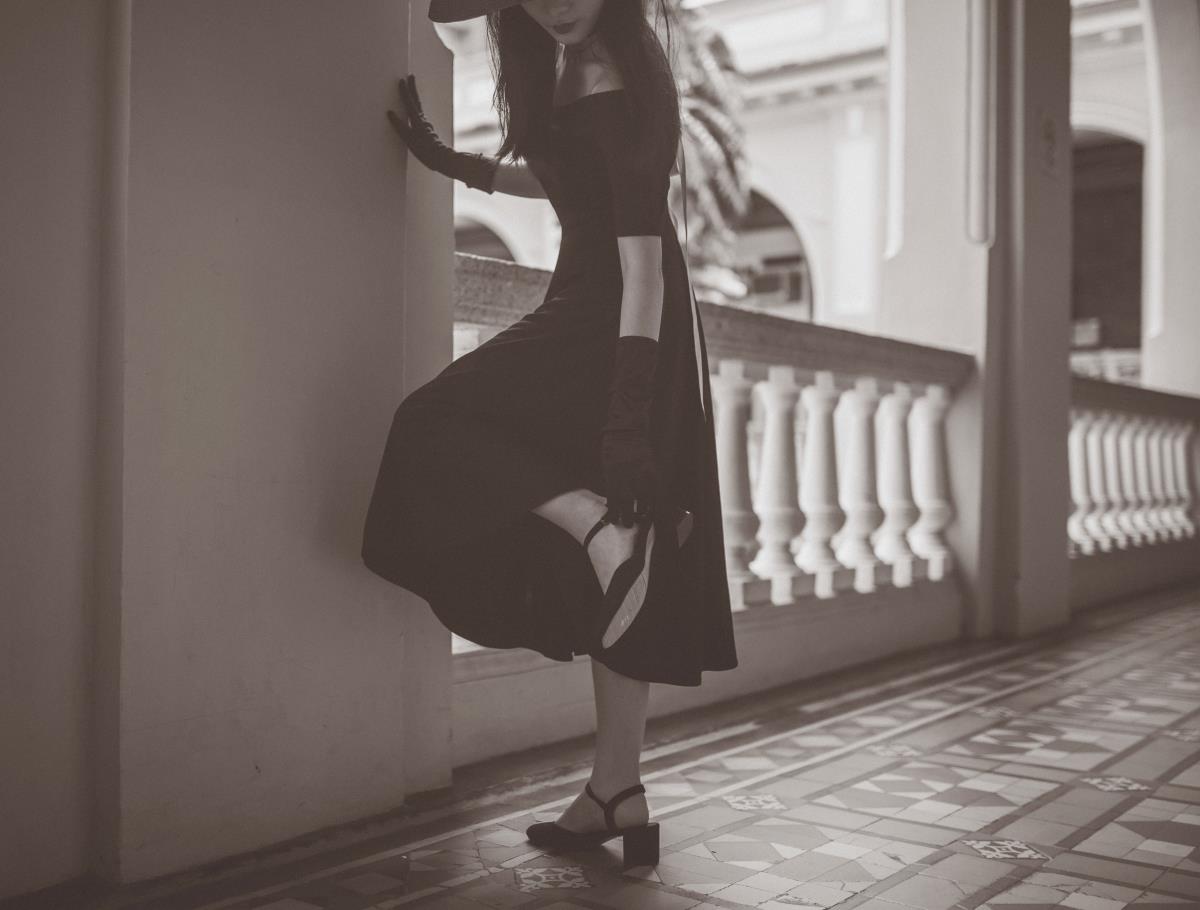 小城故事：复古港风里的高雅情怀