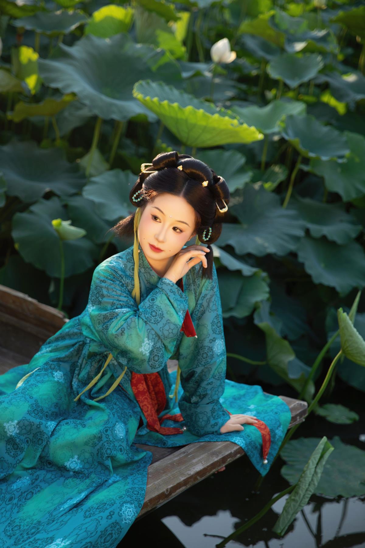 双人古典国风：与君共赴久盼之约，同赏古风雅韵