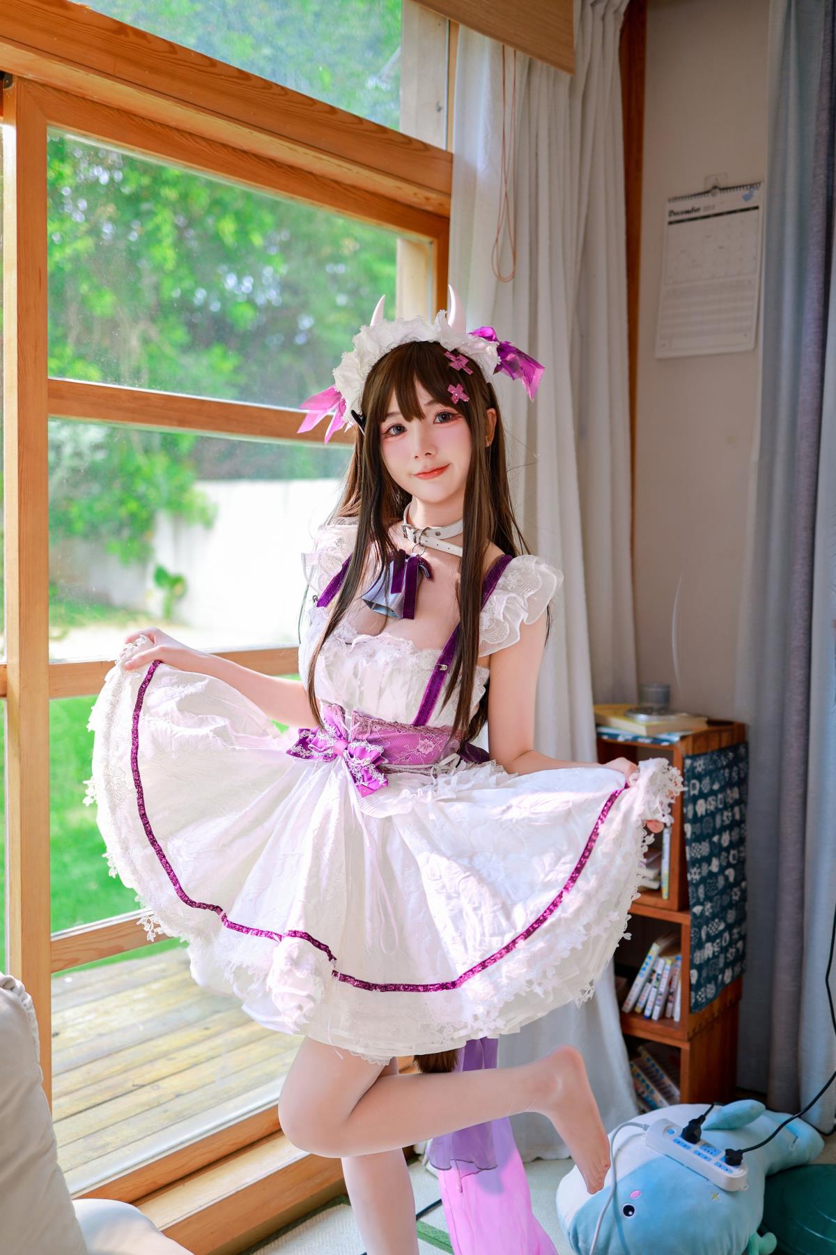 《女仆之梦：碧蓝航线樫野牛牛cos，邂逅少女的梦幻时光》