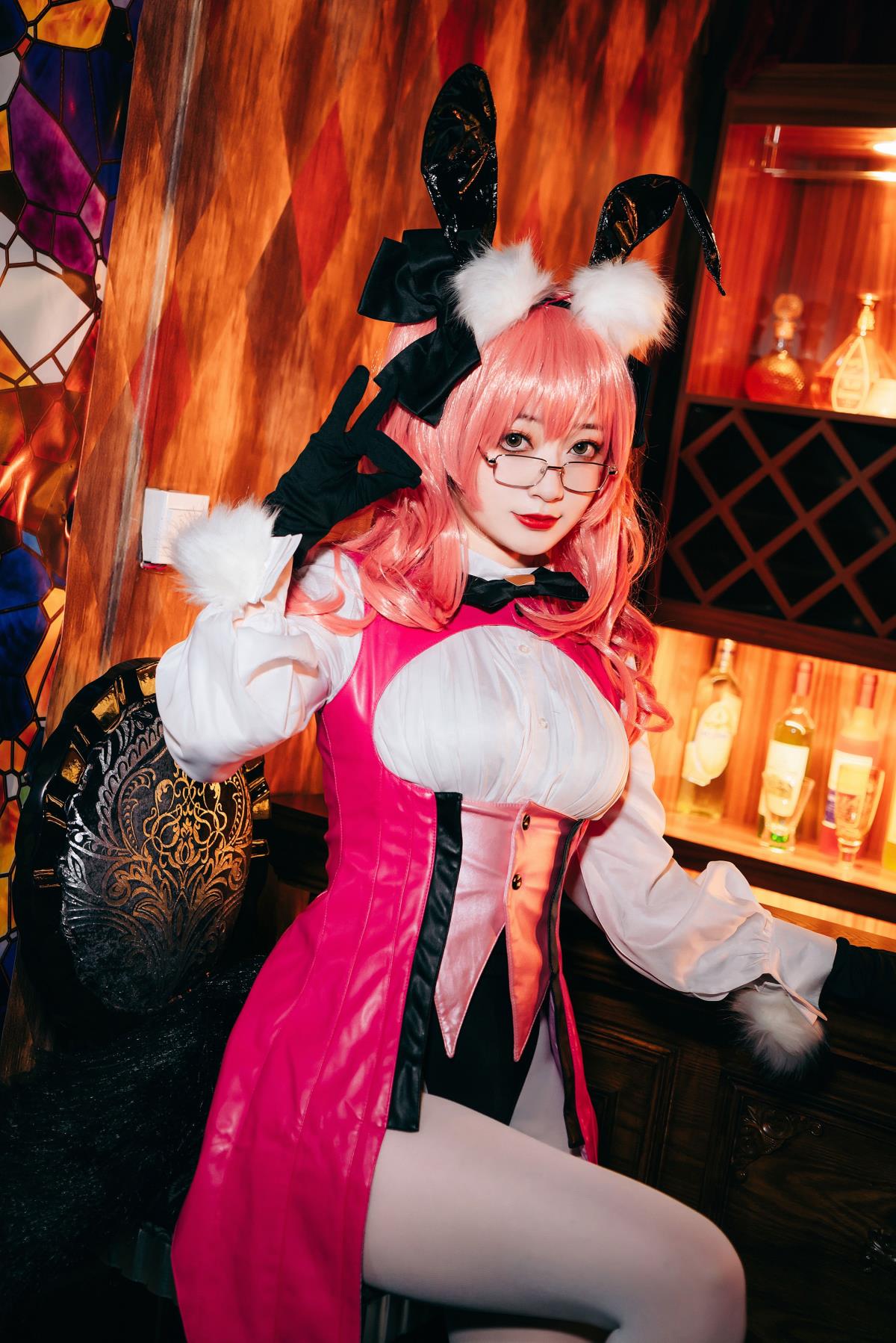 《玉藻前兔女郎：Fate世界里的梦幻Cosplay》