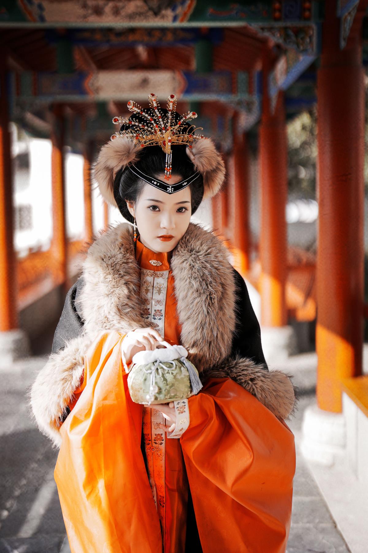 南栀叹：美中不足今方信，纵使举案齐眉，到底意难平——中式古风园林里的唯美影像