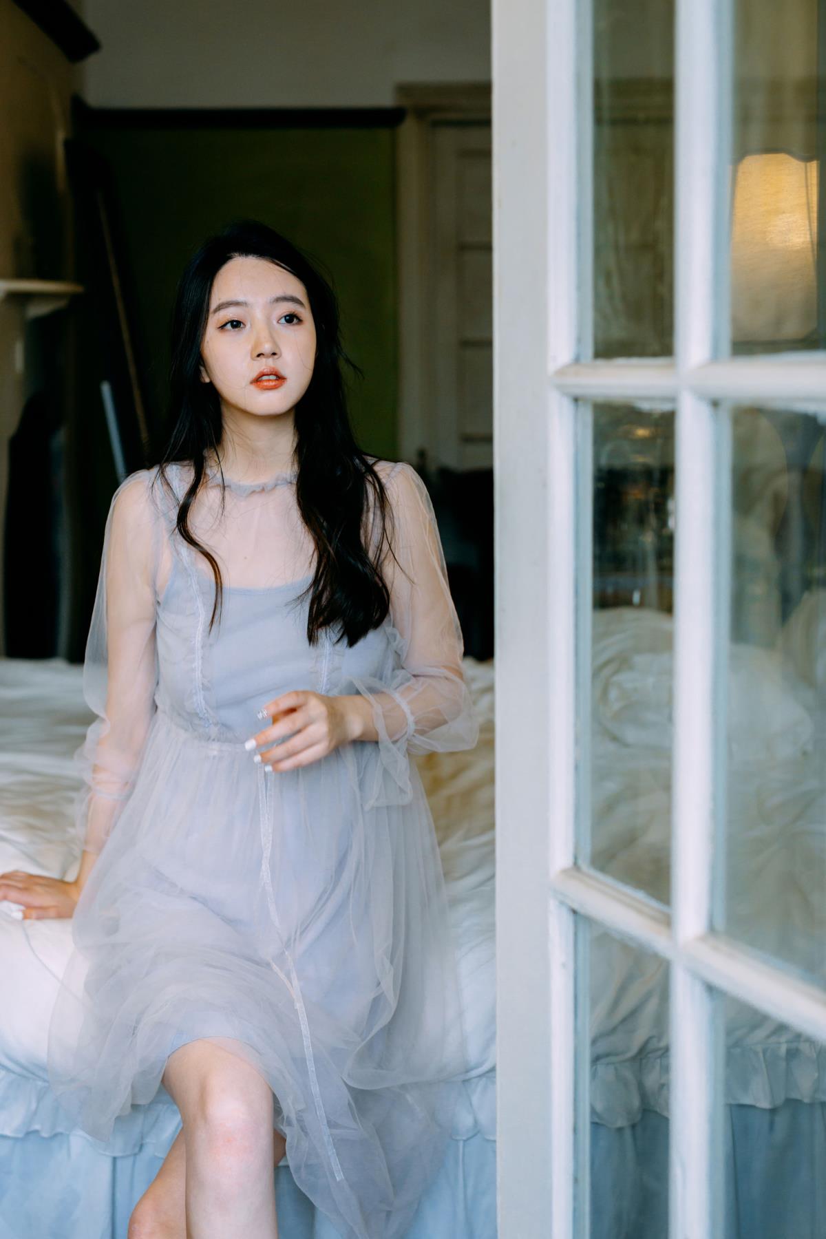 紫纱青丝间的伤怀