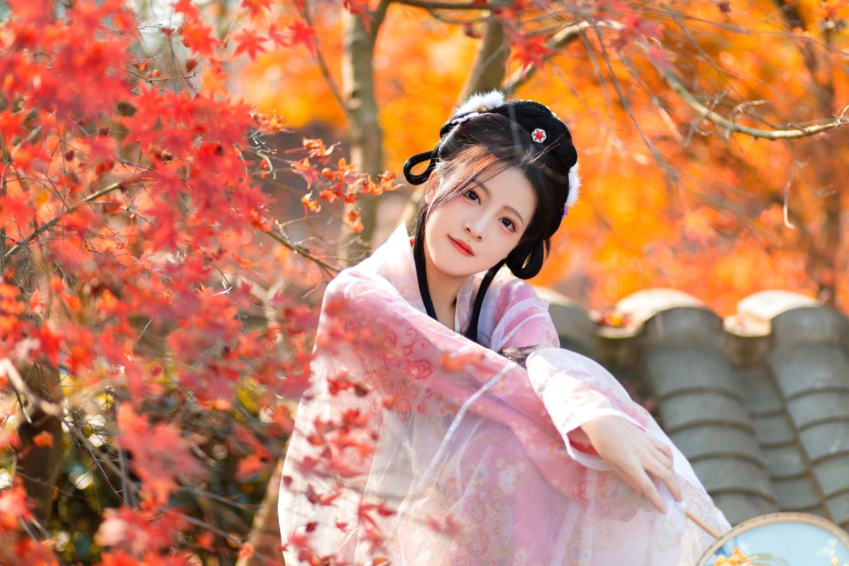 枫林晚照下的古装与汉服之秋光