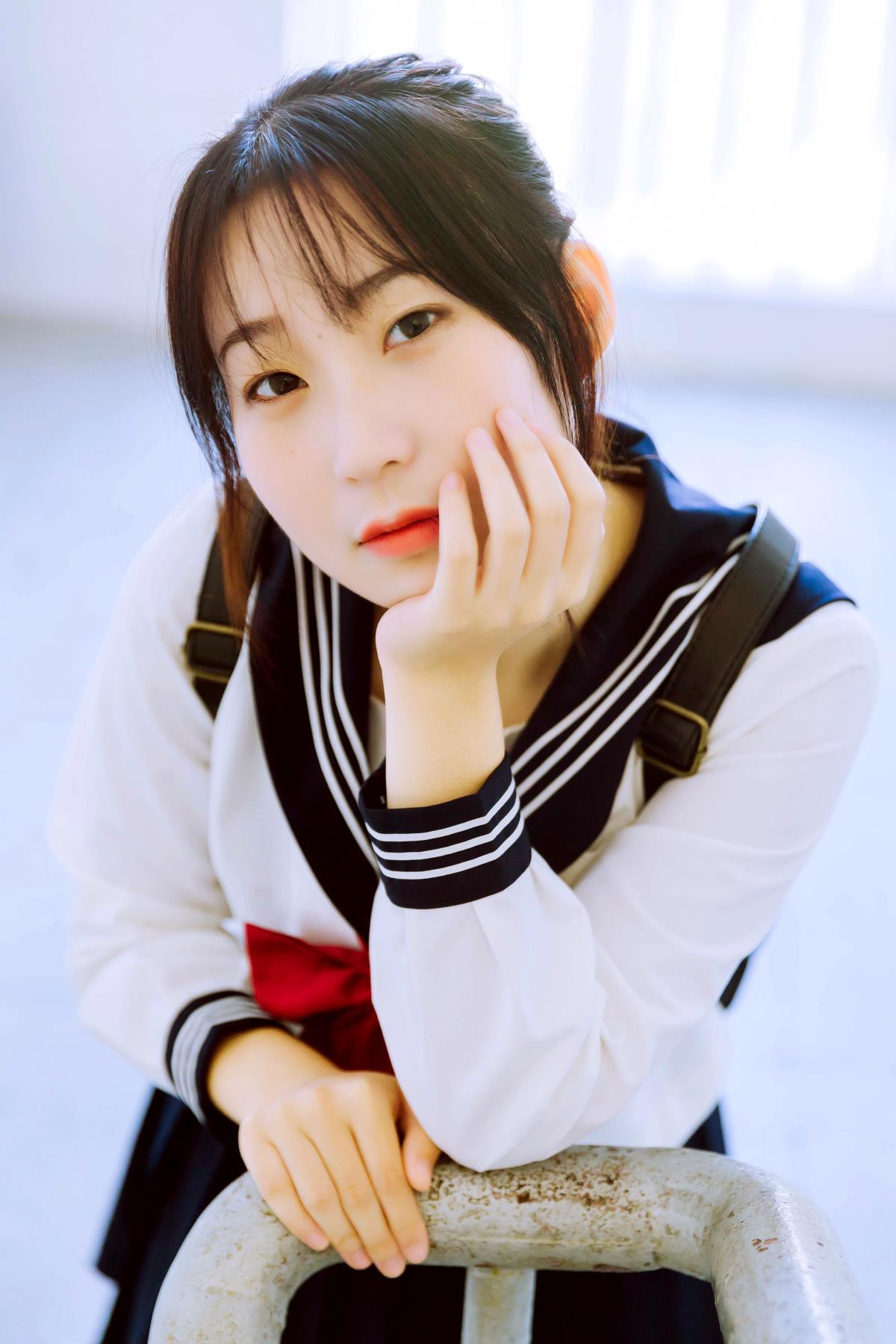 课间，邂逅青春活力的女孩