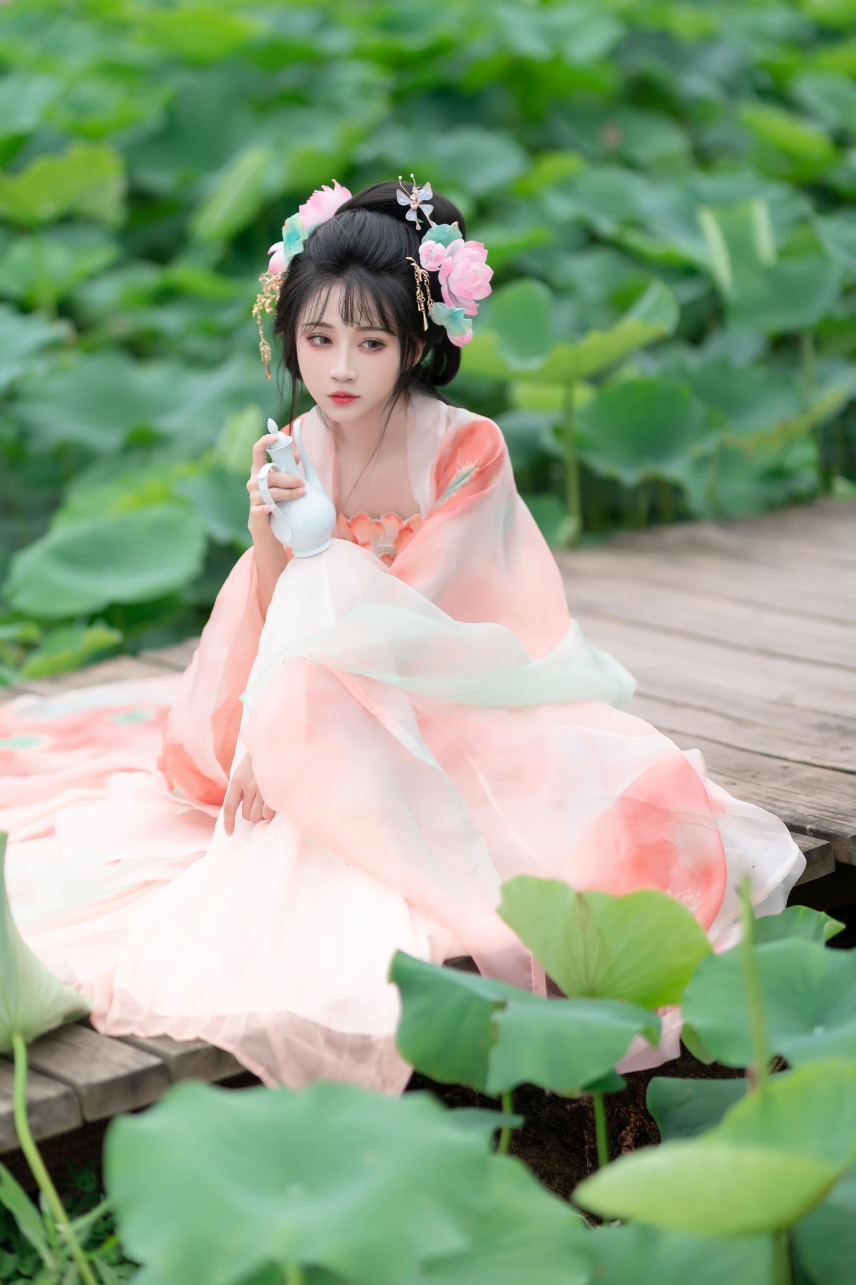 暗香梦萦处，汉服小仙女的廿四桥幽思