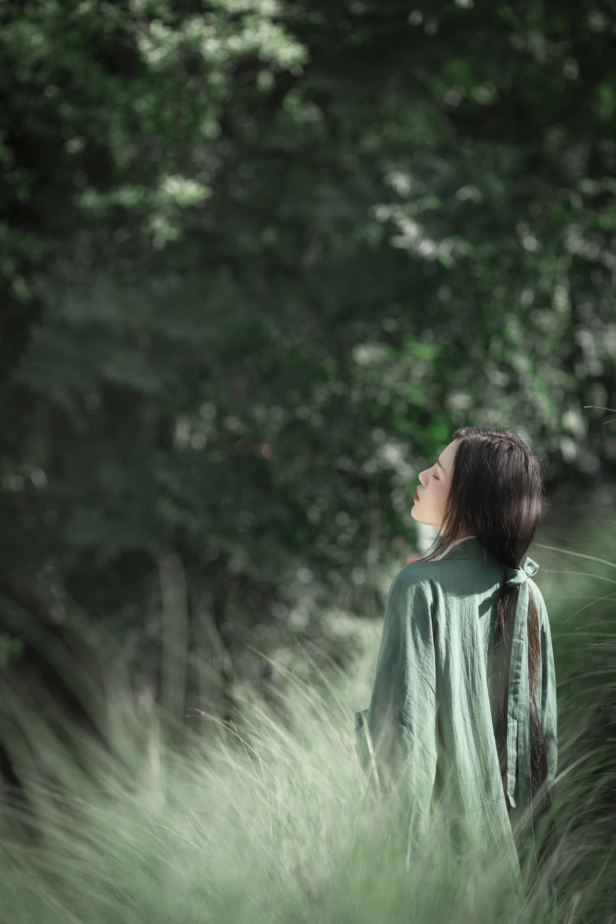 托江南雨寄与公子的情思