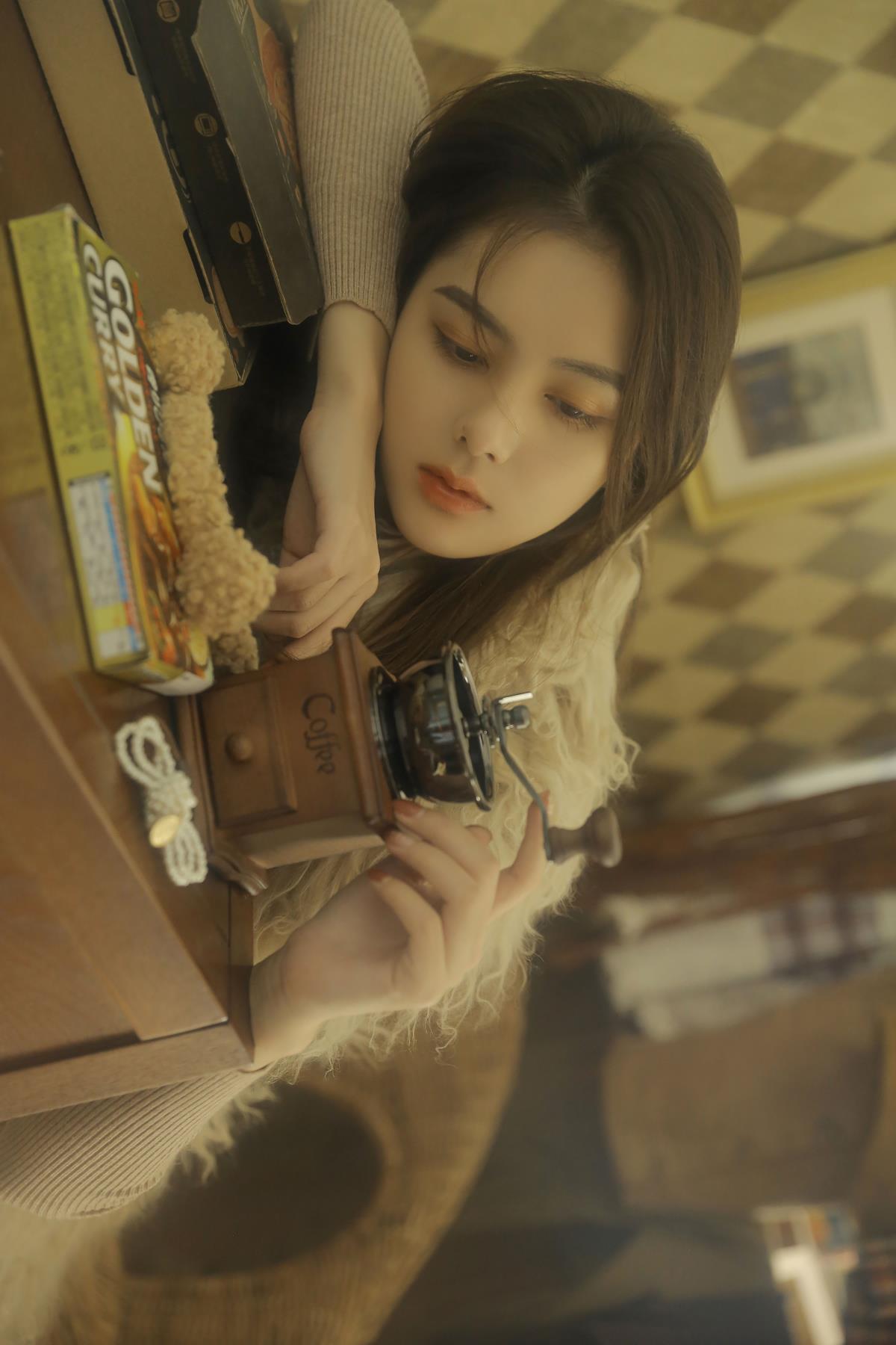 抖落你的气息，吹向冷风