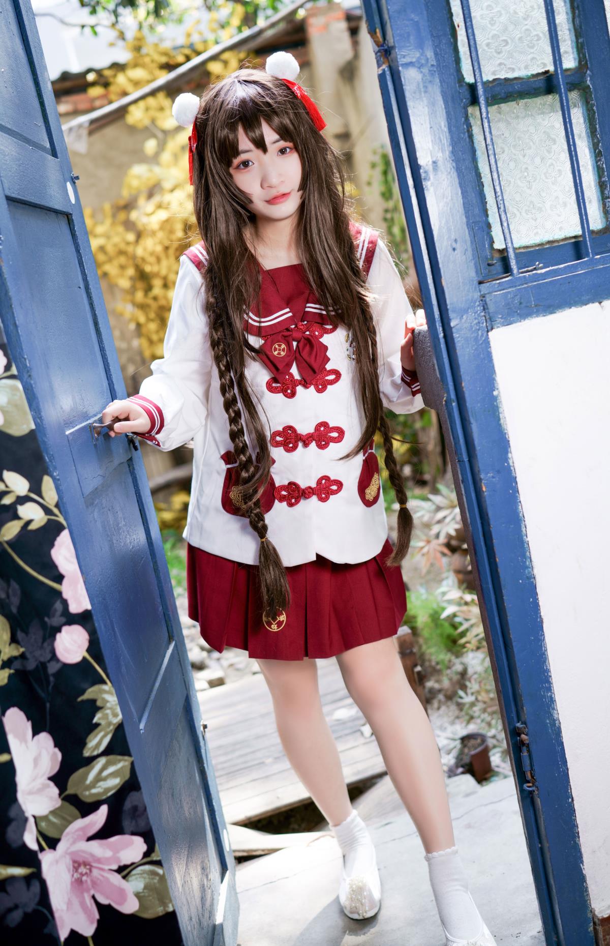 《兔年轮回：转角邂逅的美少女Cosplay之约》 （此标题结合了轮回与兔年作为时间元素，以及美少女、Cosplay、JK等关键信息，营造出一种富有奇幻色彩和文艺气息的感觉，你可根据实际需求调整。） 或 《兔年轮回间，美少女JK Cosplay的重逢之约》 （突出了在兔年这个轮回时间里，美少女JK Cosplay的再次相见这一核心意境） 或 《轮回中，兔年与美少女JK Cosplay的邂逅之缘》 （强调了在轮回背景下，兔年与美少女JK Cosplay之间产生的缘分和相遇）