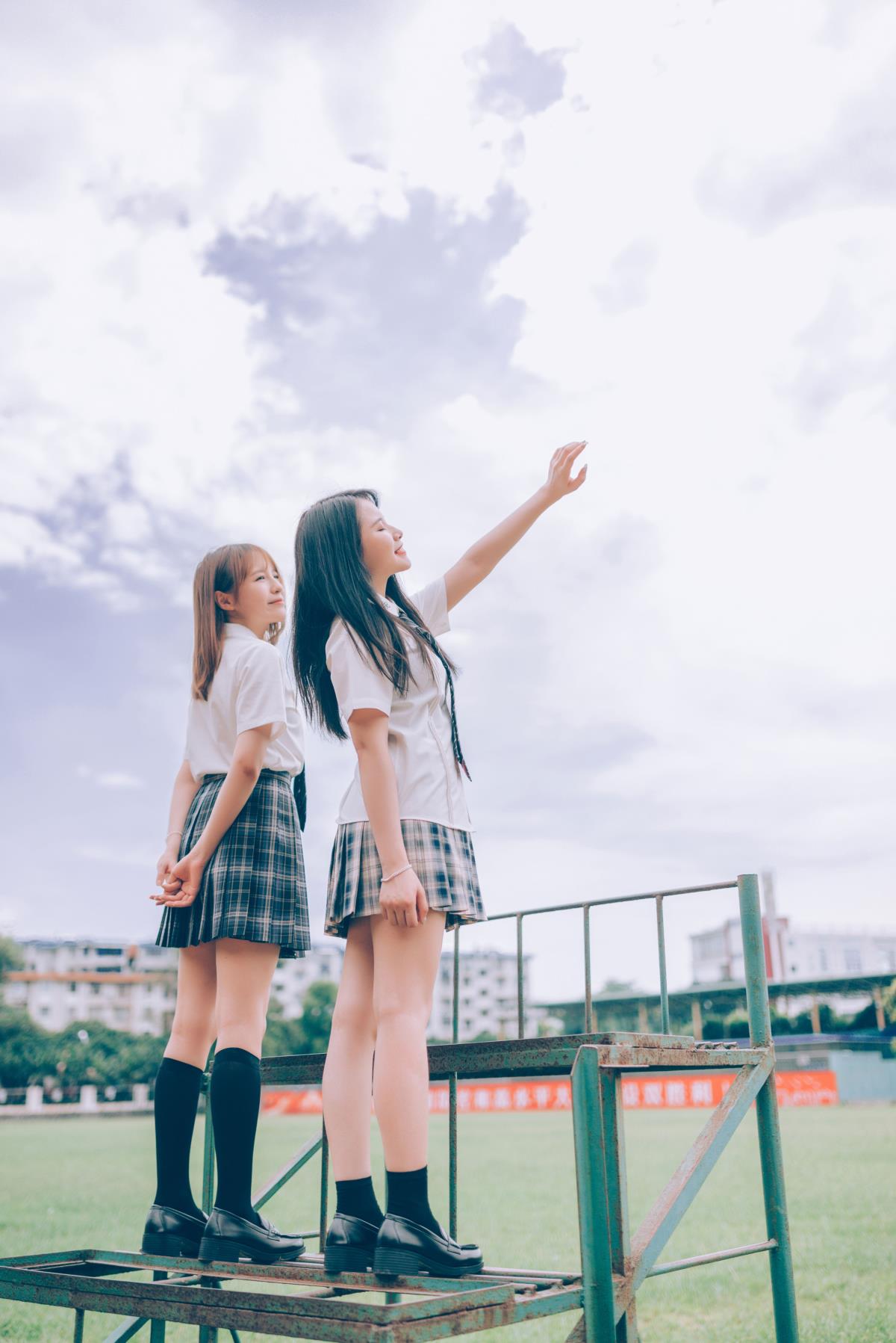 放课后的期许：下辈子，我们能否依旧是好友？JK 校花的治愈之问