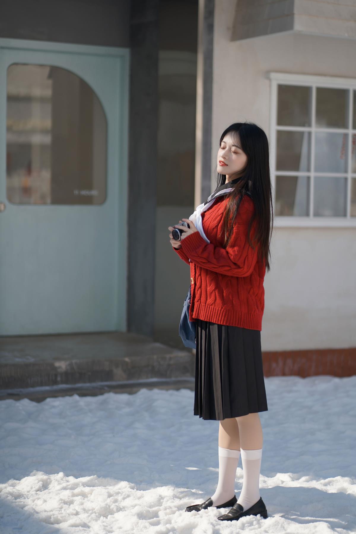 冬日情书：邂逅杭州雪景里如北海道般纯净的JK女生