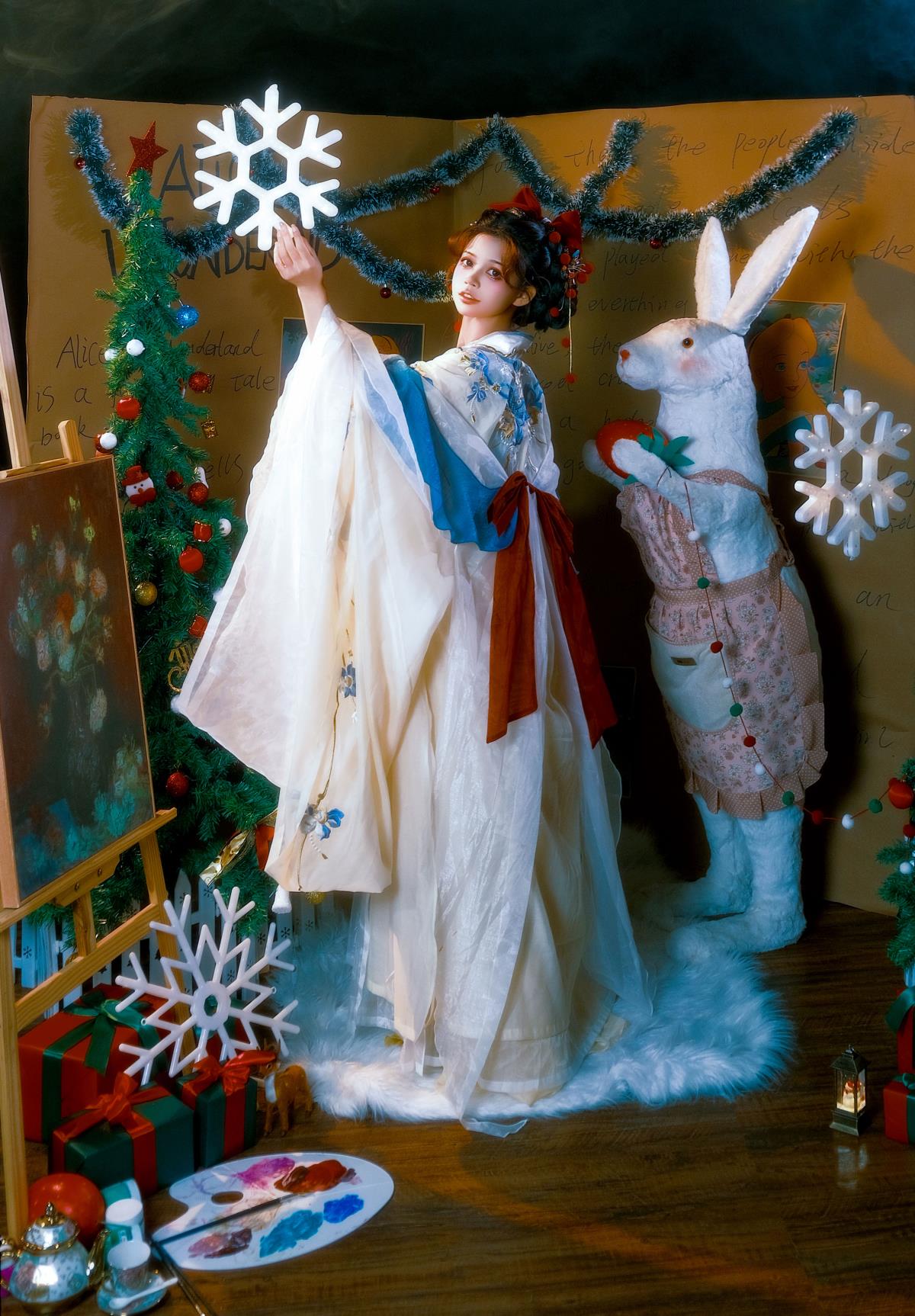 《白雪公主踏入爱丽丝仙境，共赴圣诞奇妙之旅》