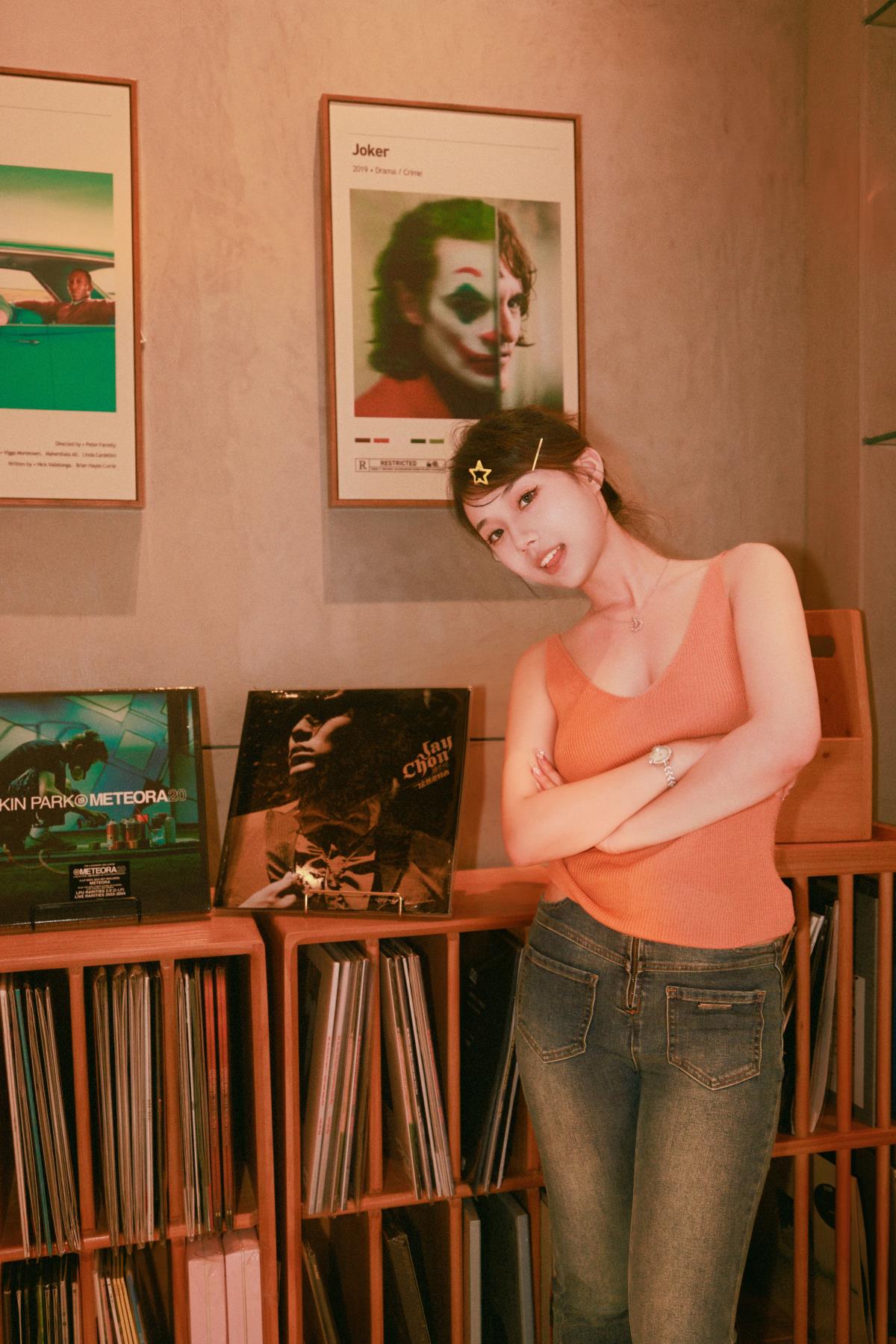 复古辣妹：晚来的陪伴，愿共度余生续写可爱篇章