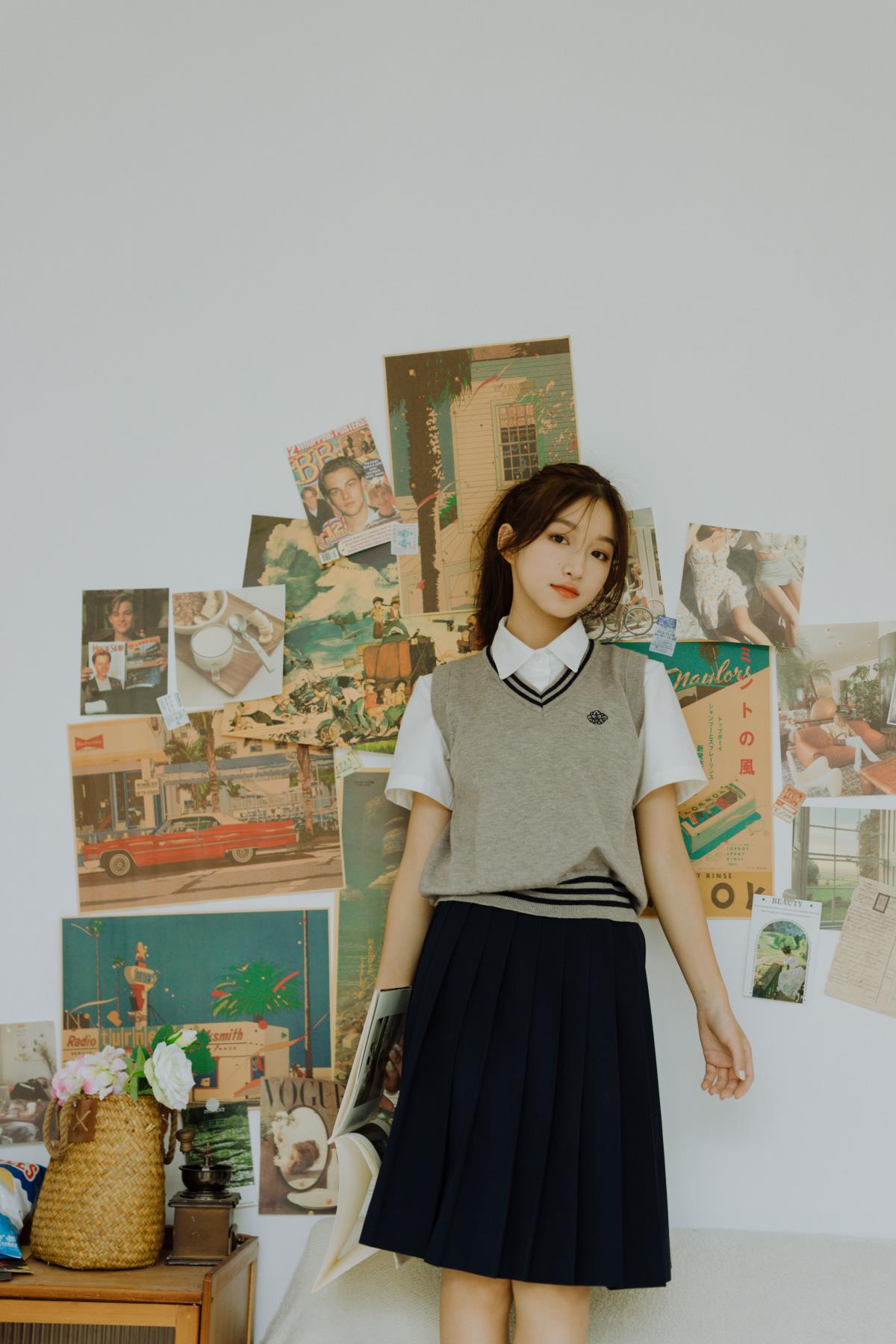 榻榻米书屋：邂逅少女校花的清纯夏日午后